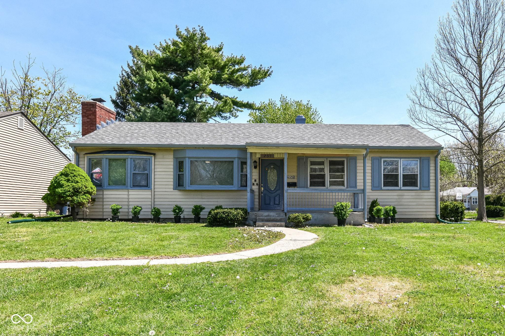 Photo one of 251 S 12Th Ave Beech Grove IN 46107 | MLS 22035024