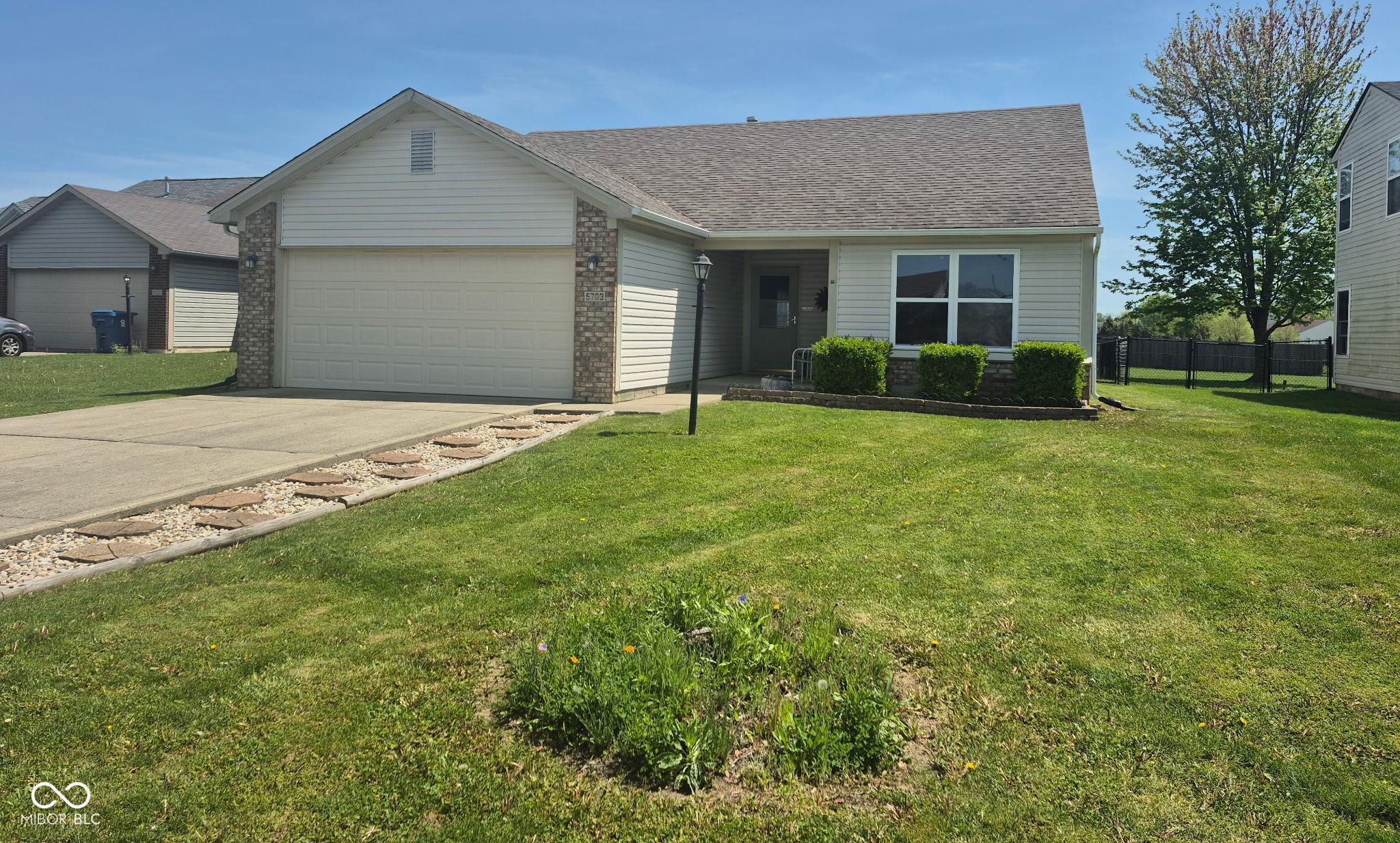 Photo one of 5703 Wood Hollow Dr Indianapolis IN 46239 | MLS 22035045