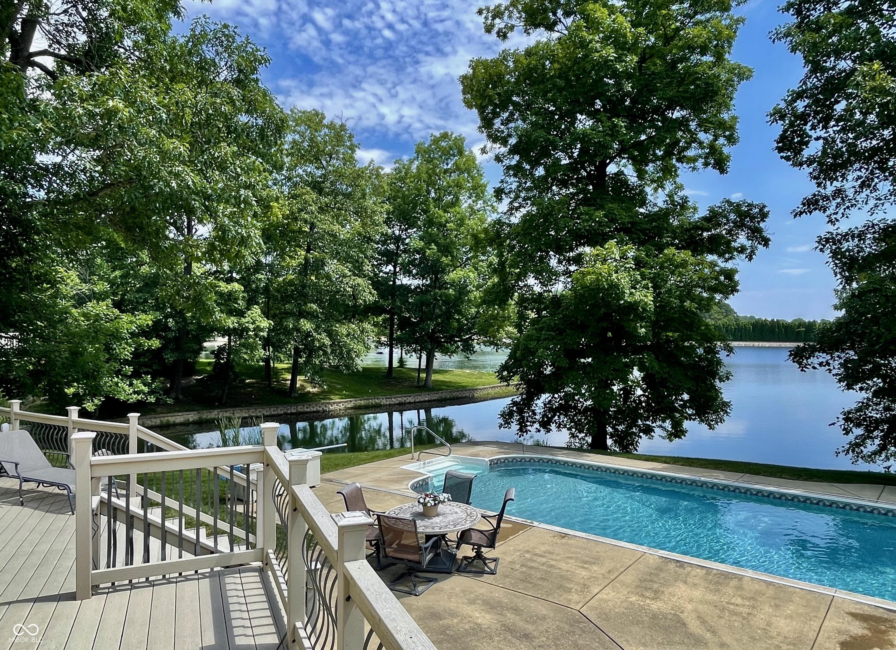 Photo one of 2001 E Ely Ct Martinsville IN 46151 | MLS 22035291