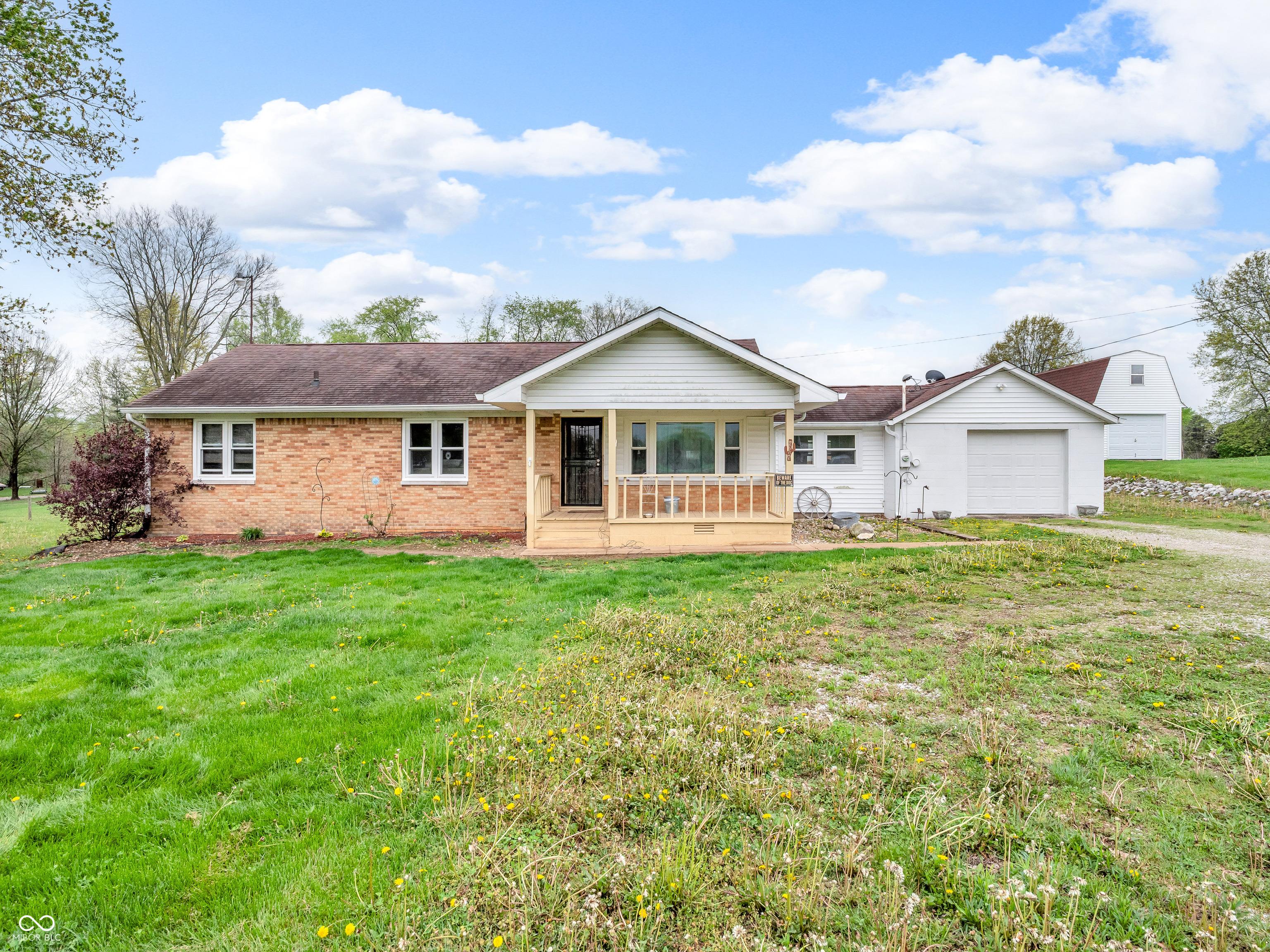Photo one of 389 E State Road 42 Mooresville IN 46158 | MLS 22035259