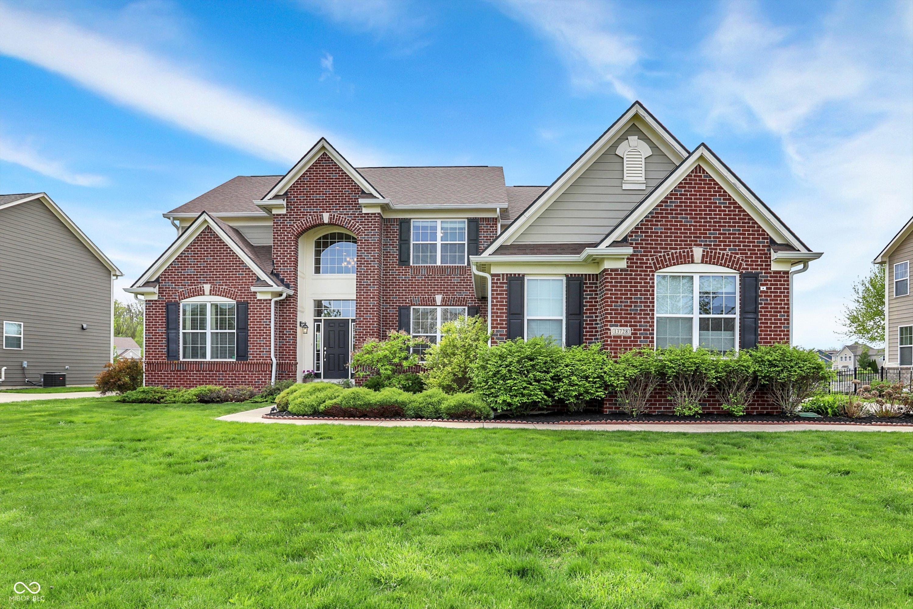 Photo one of 13728 Oliver Ln Carmel IN 46074 | MLS 22035493
