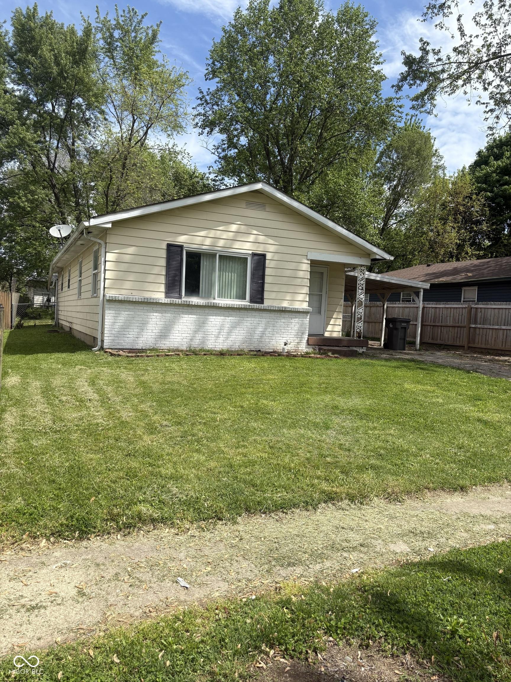 Photo one of 346 Gimber Ct Indianapolis IN 46225 | MLS 22035438