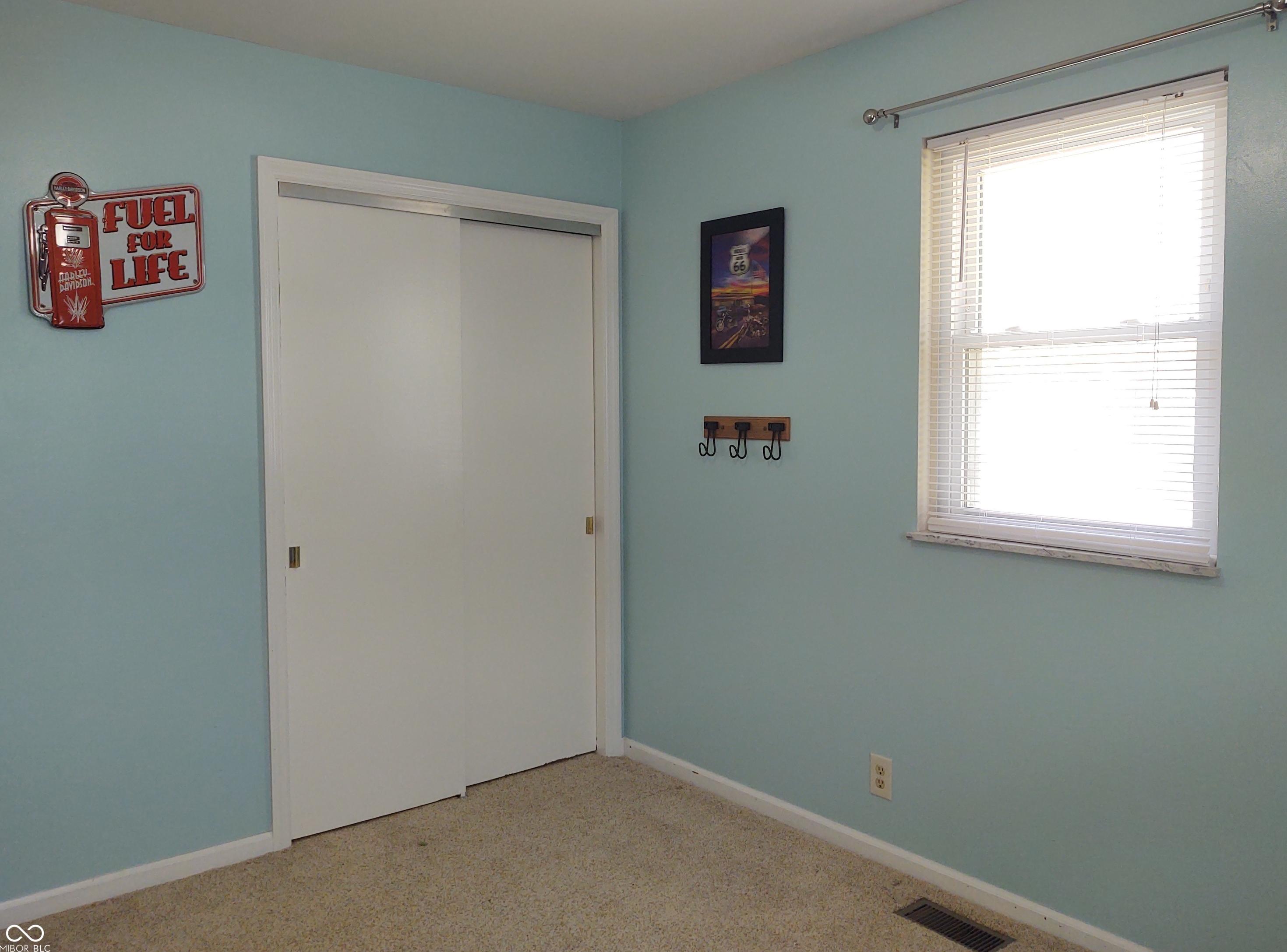 Photo #33