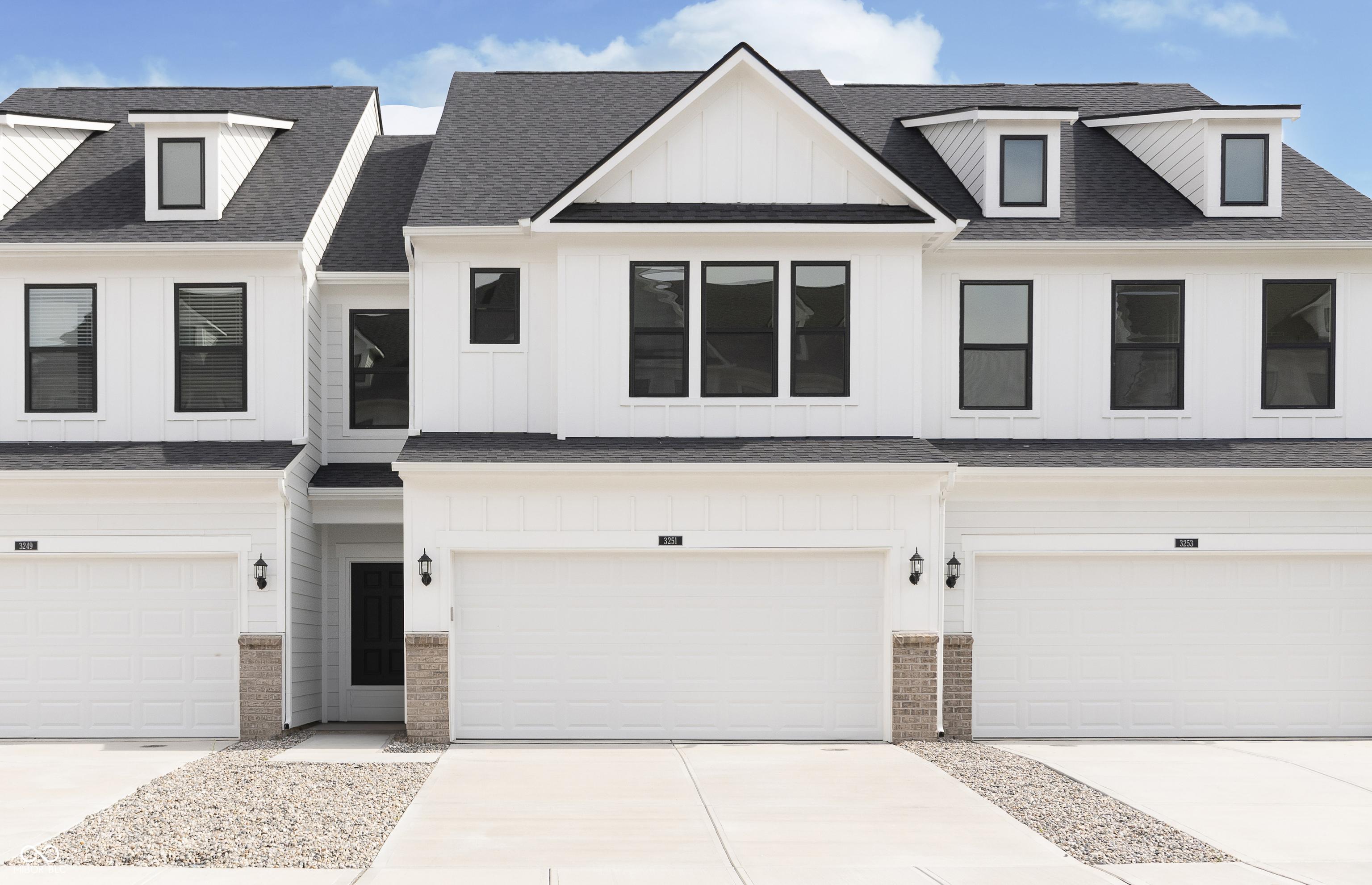 Photo one of 3305 Noriker Ln Zionsville IN 46077 | MLS 22035550