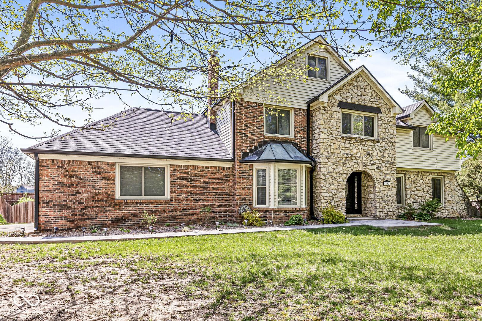 Photo one of 4152 S Creekside Dr New Palestine IN 46163 | MLS 22035522