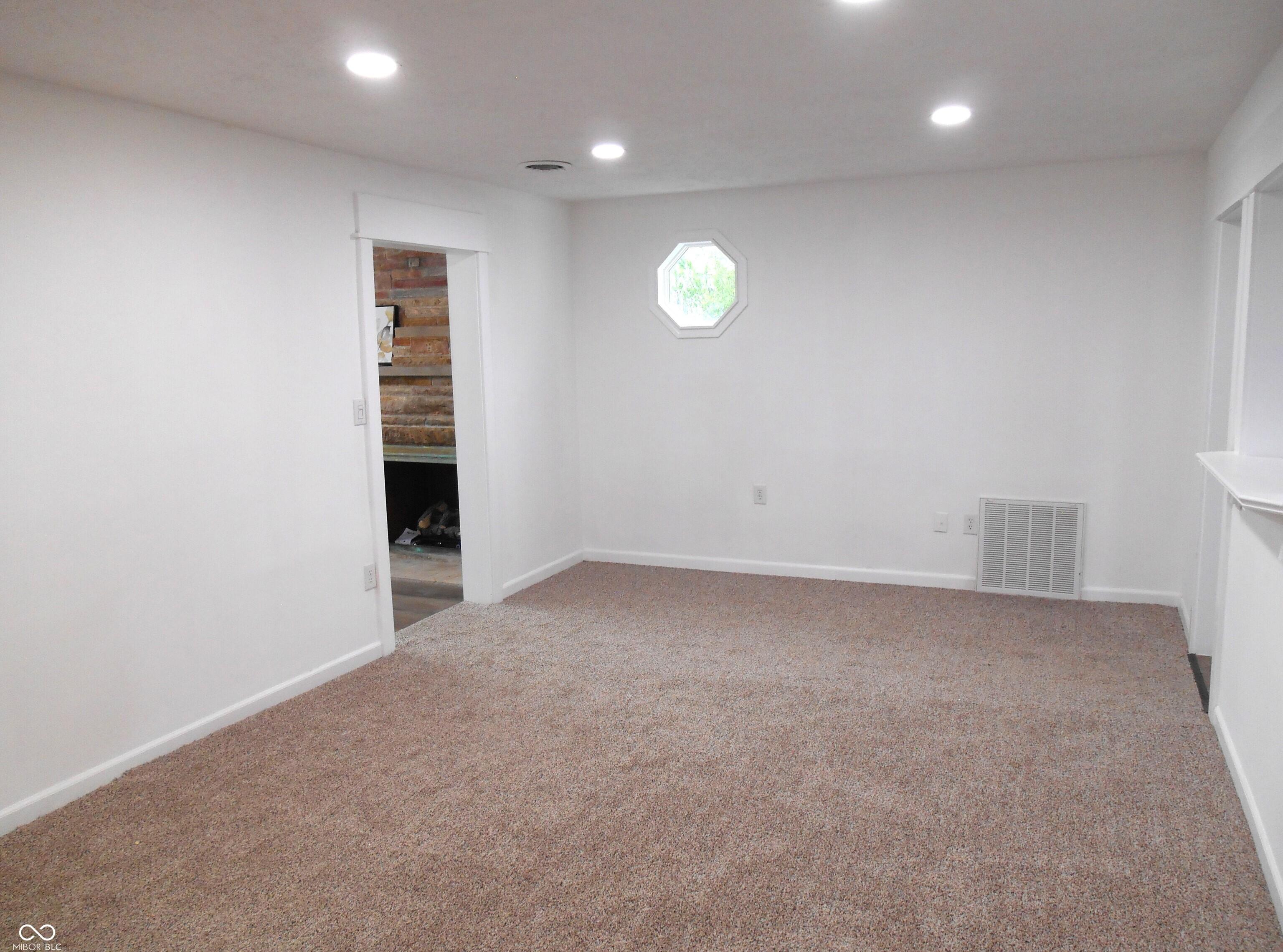Photo #27