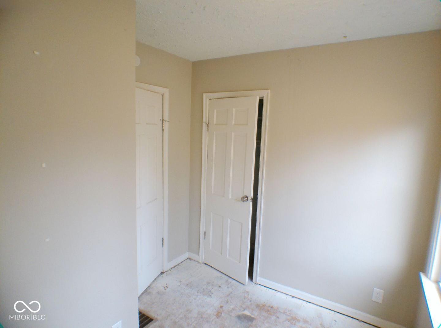 Photo #10