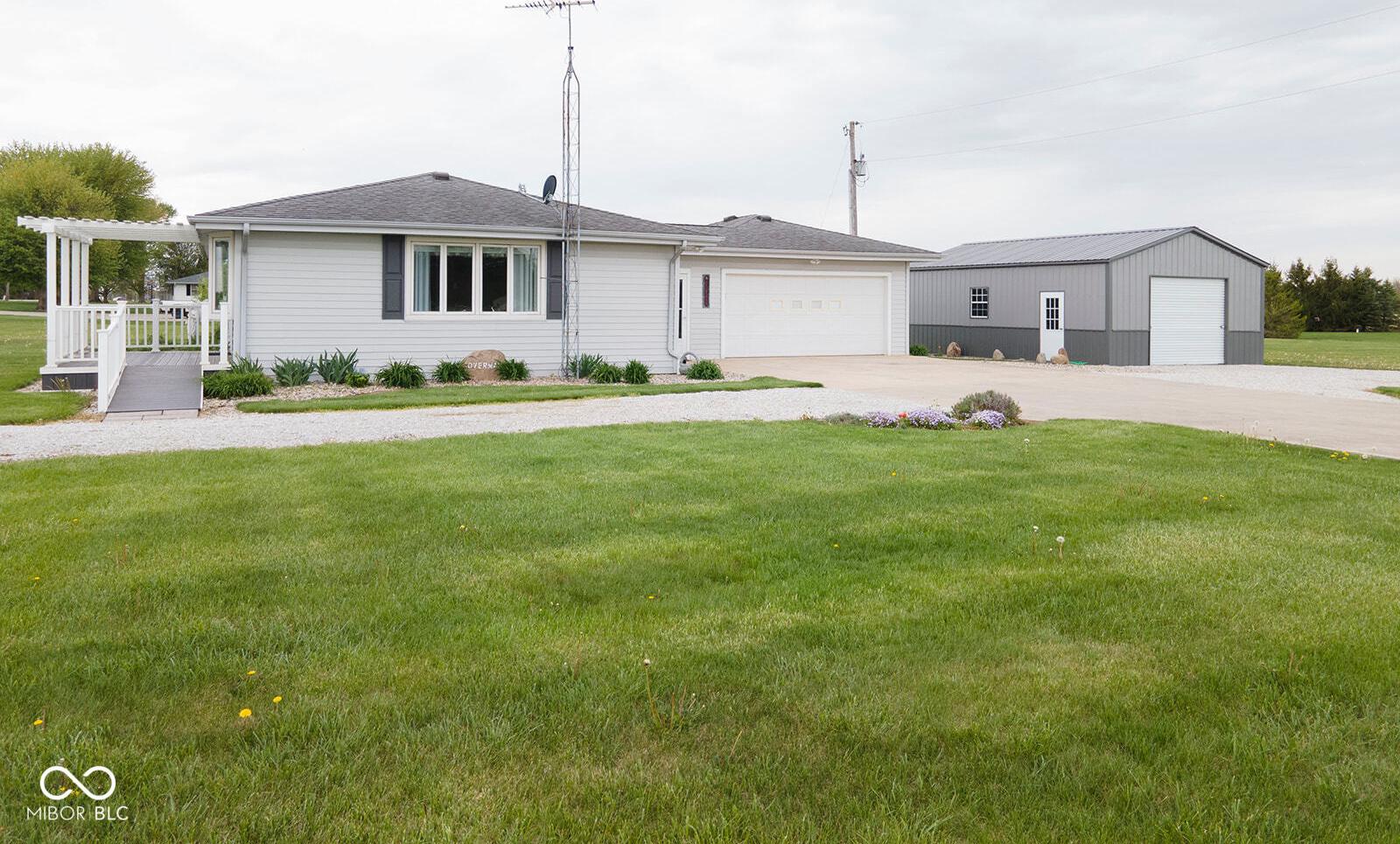 Photo one of 1970 E 1100 N Alexandria IN 46001 | MLS 22036023