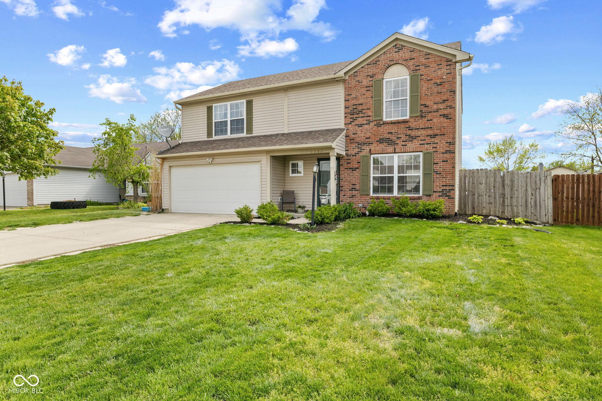Photo one of 7163 Cordova Dr Indianapolis IN 46221 | MLS 22036099