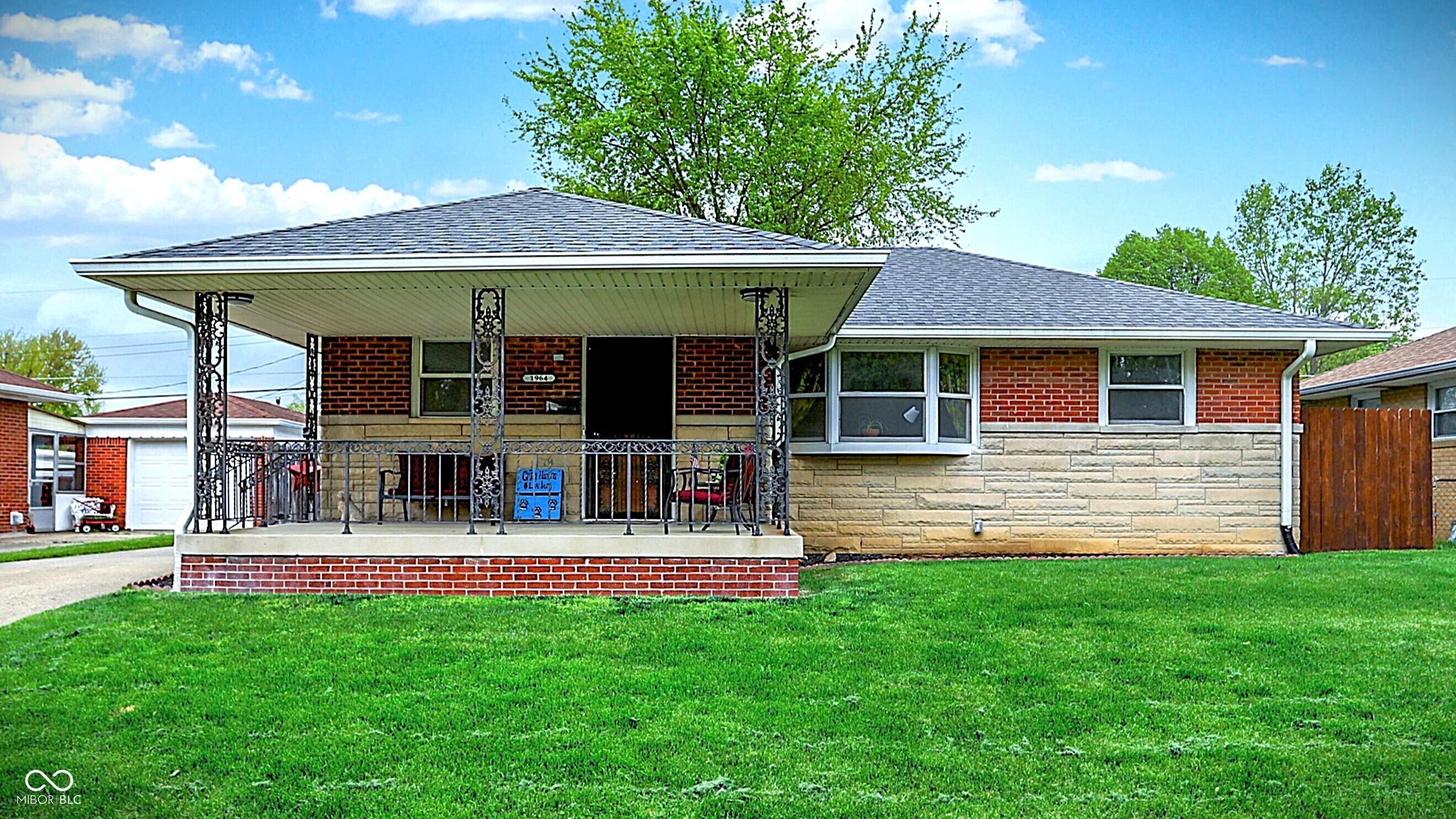 Photo one of 1964 Mann Dr Beech Grove IN 46107 | MLS 22036216