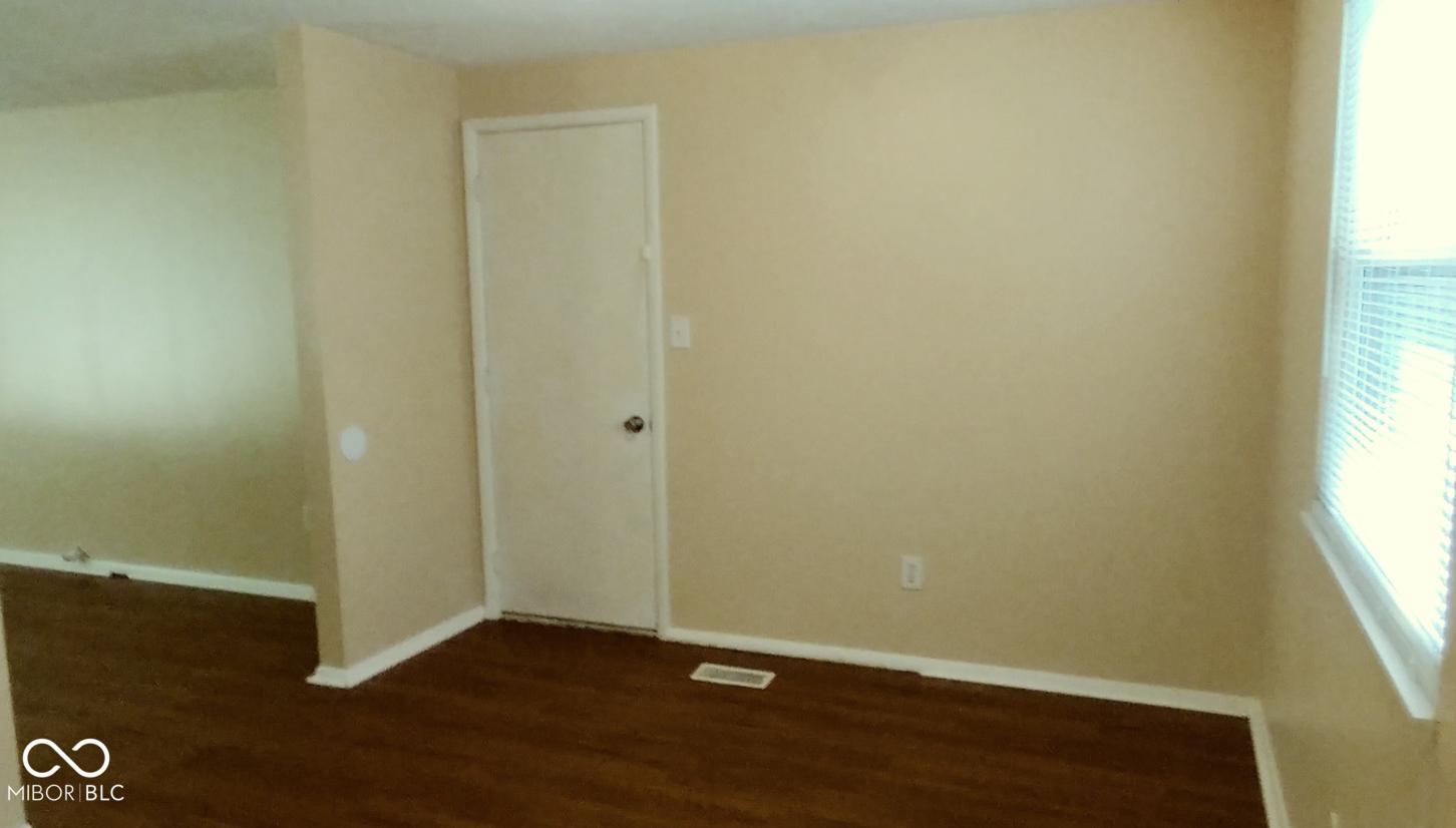 Photo #5