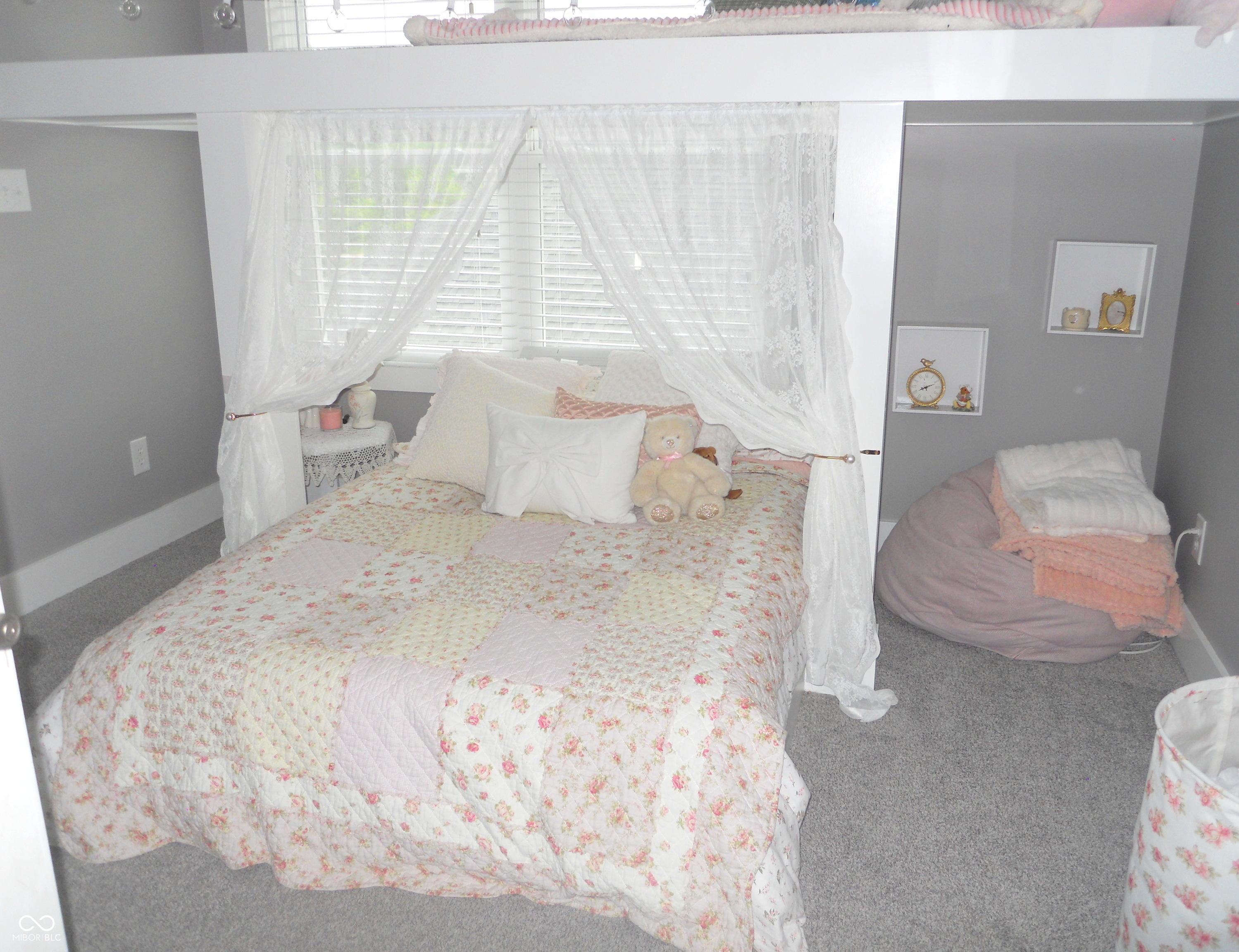 Photo #17