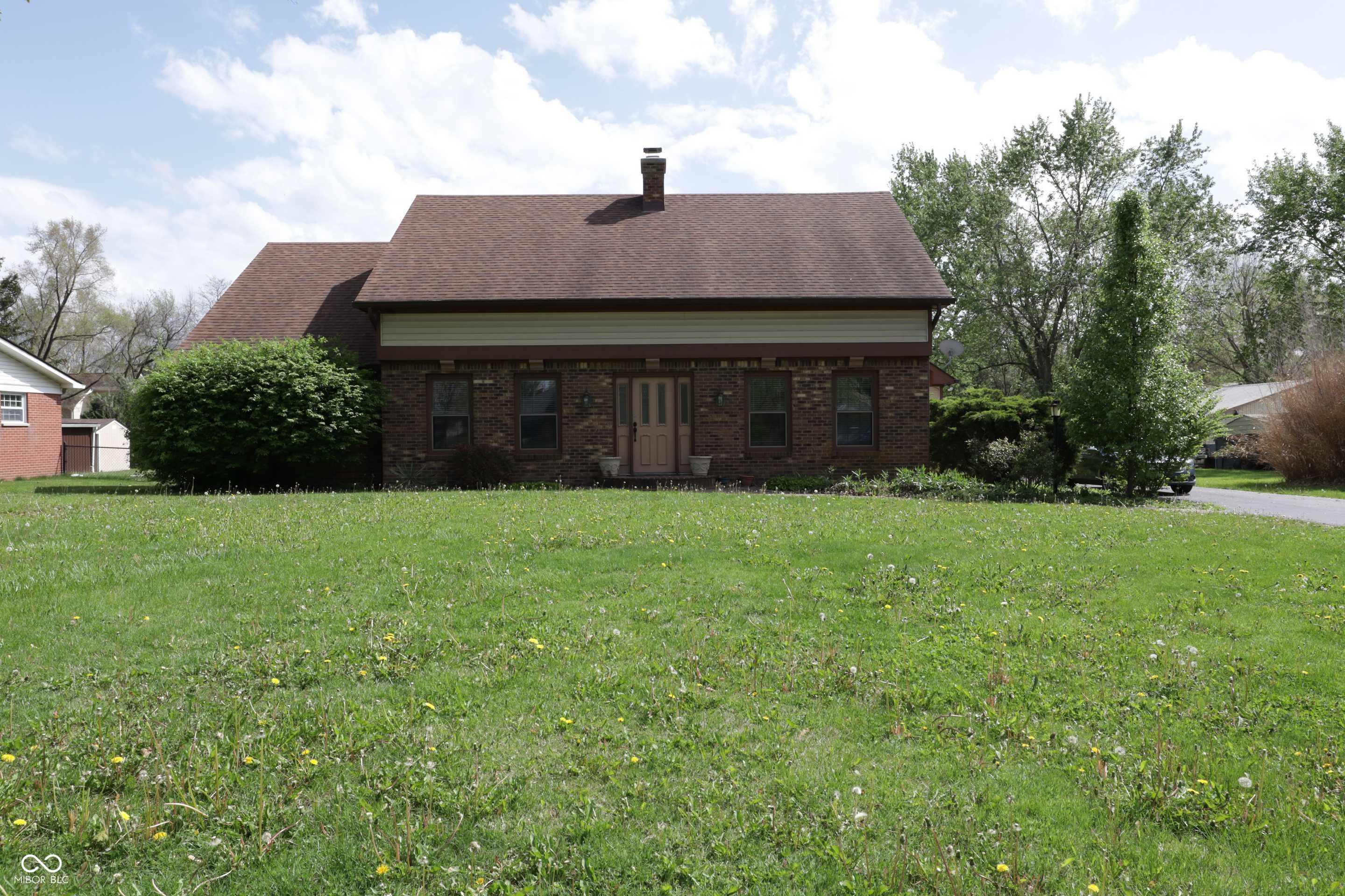 Photo one of 9903 E Raymond St Indianapolis IN 46239 | MLS 22036335