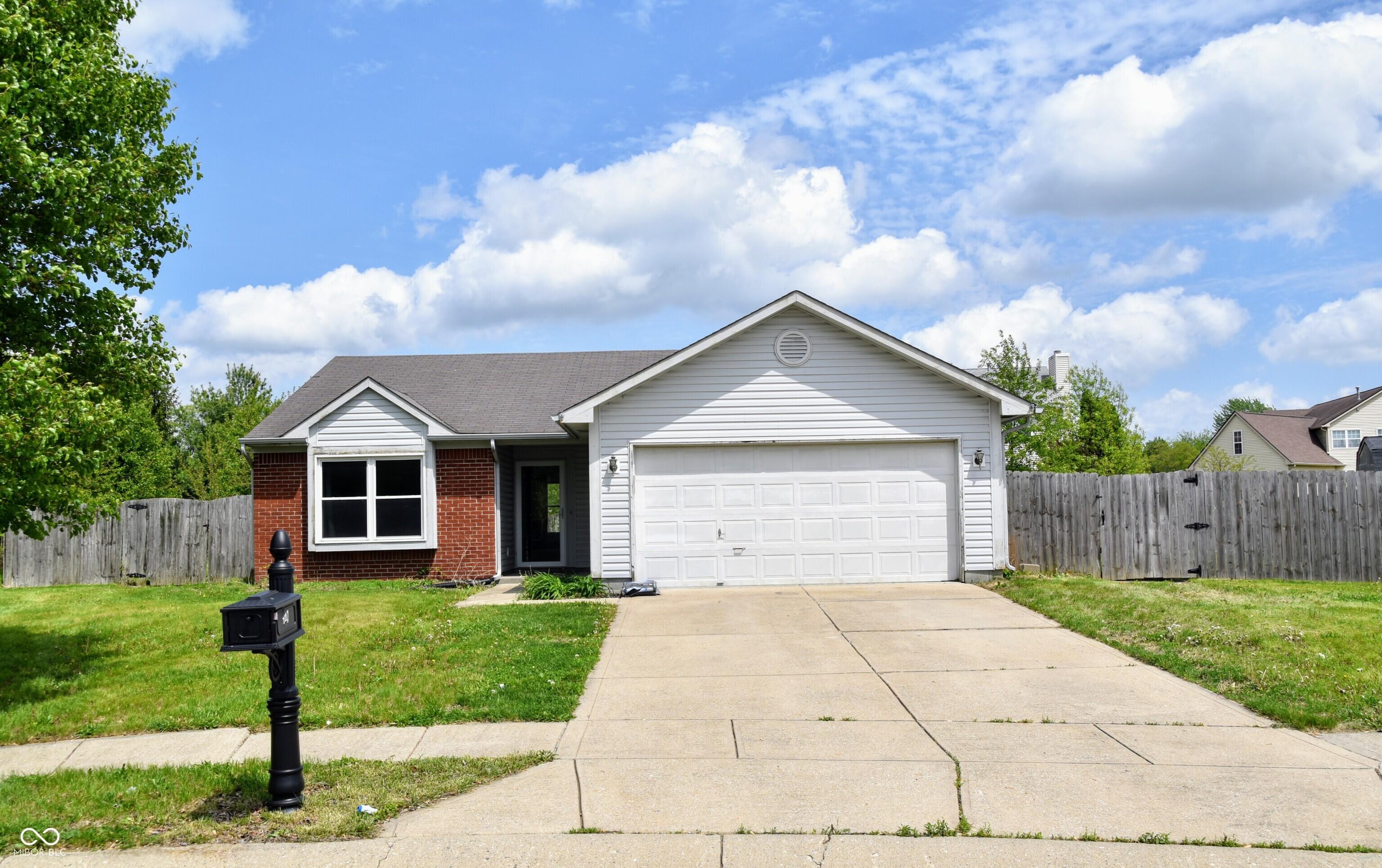 Photo one of 107 Camelia Ct Mooresville IN 46158 | MLS 22036474