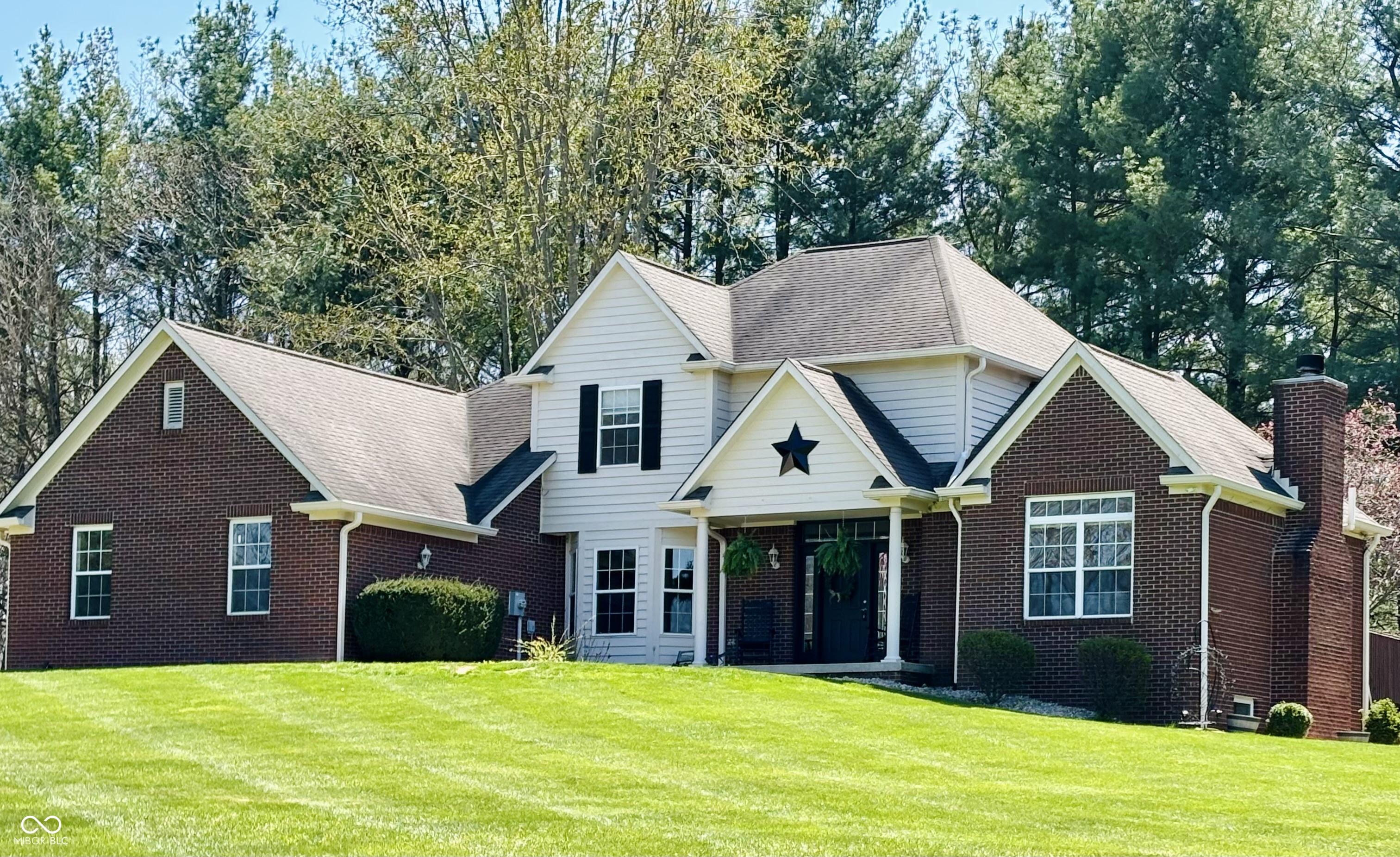 Photo one of 125 W Chalet Dr Mooresville IN 46158 | MLS 22036555