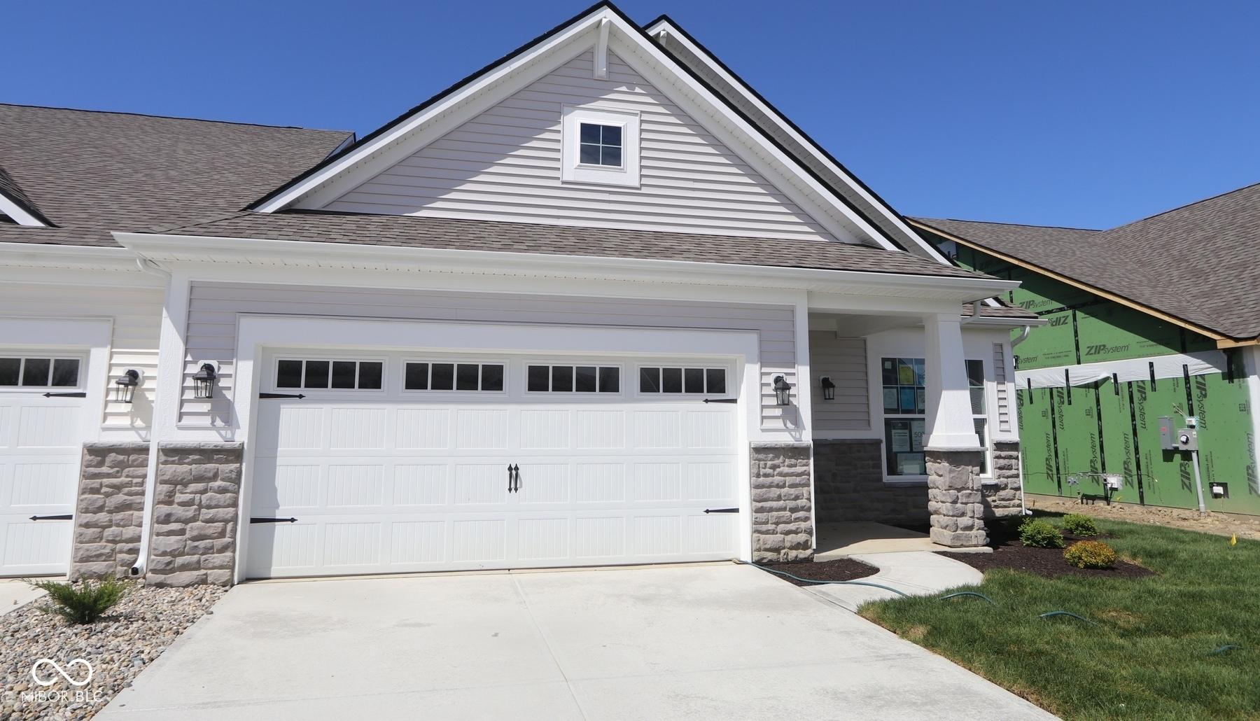 Photo one of 10544 Maidenhair Dr Indianapolis IN 46239 | MLS 22036884