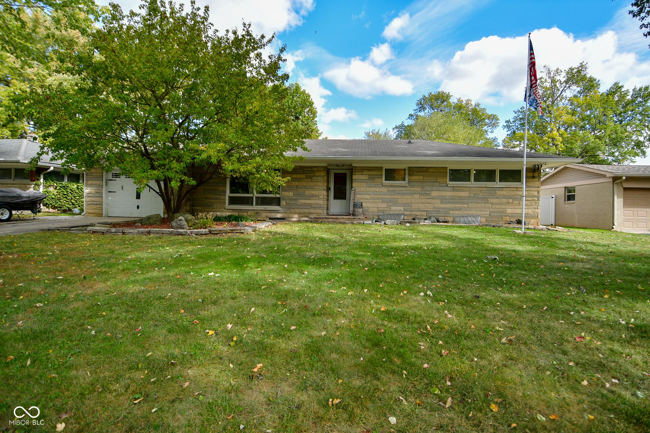 Photo one of 1701 Lincoln Rd Speedway IN 46224 | MLS 22037087