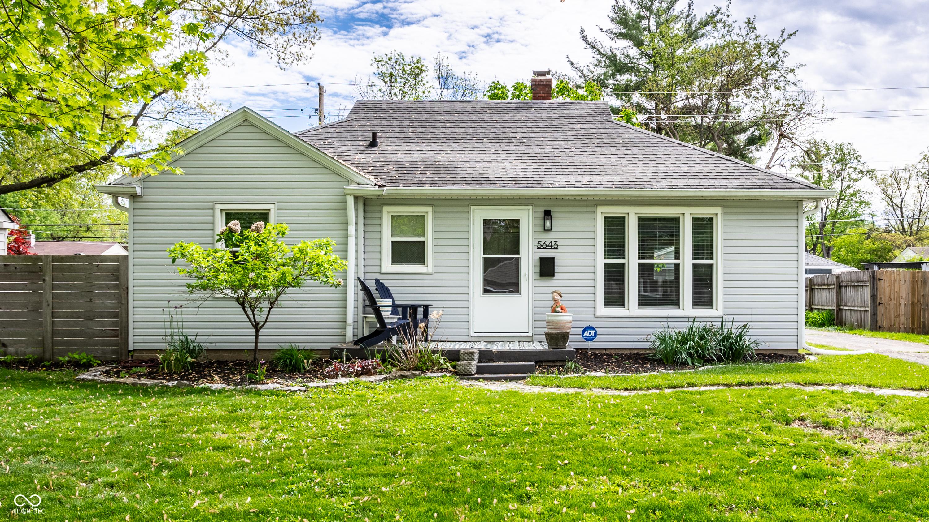 Photo one of 5643 Rosslyn Ave Indianapolis IN 46220 | MLS 22037084