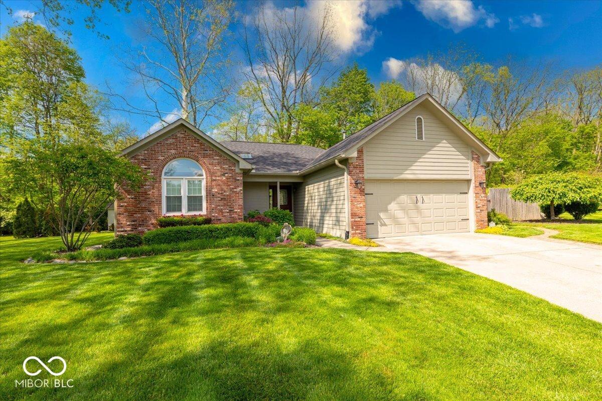 Photo one of 1120 Crystal Ct Avon IN 46123 | MLS 22037316