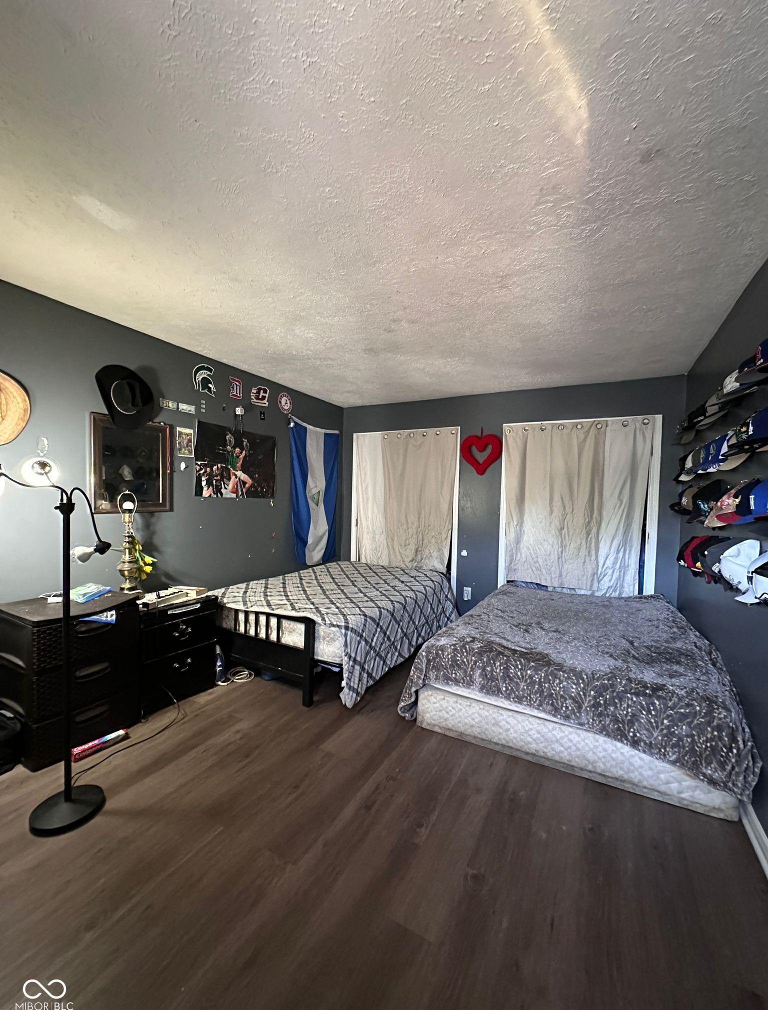 Photo #11