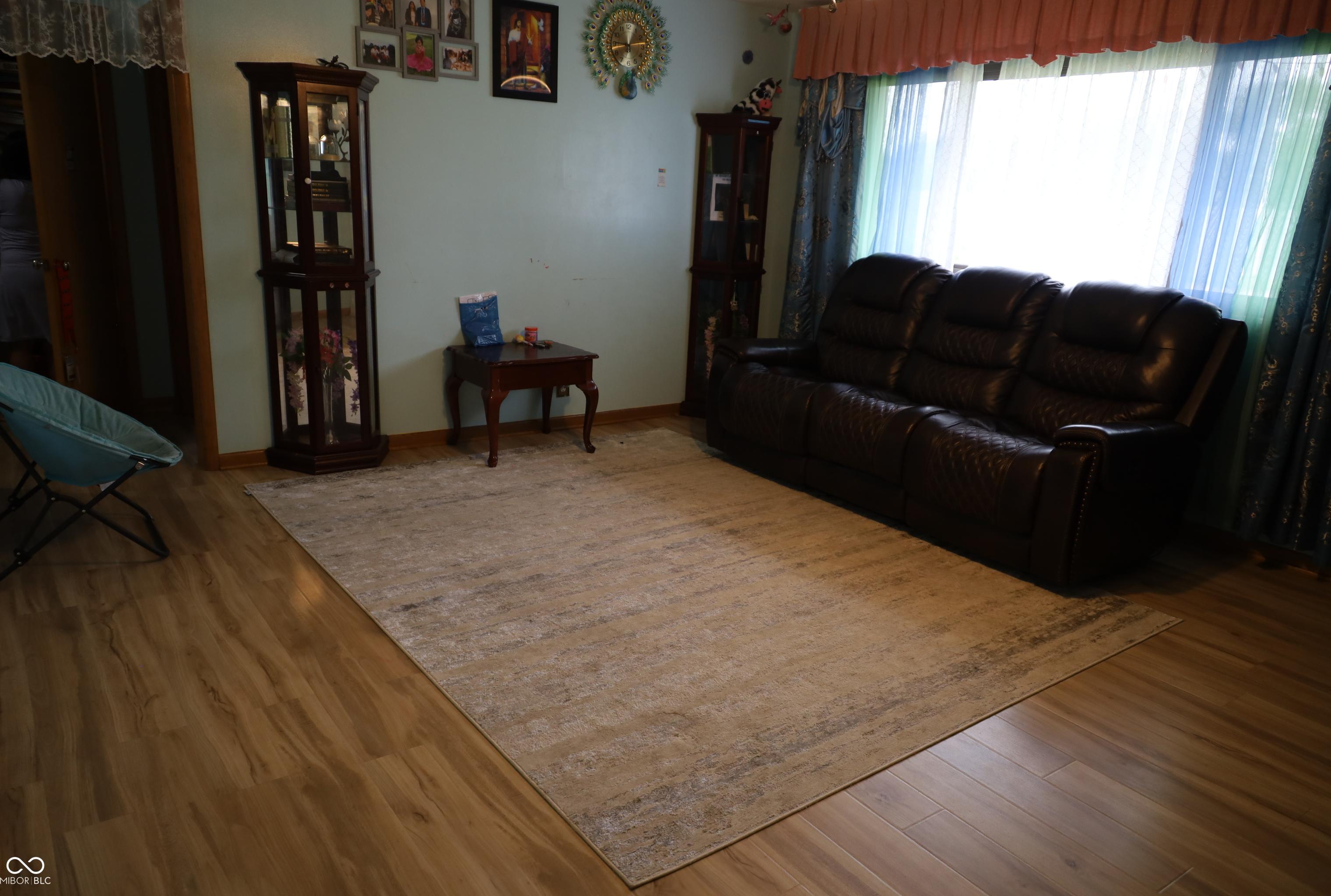 Photo #12