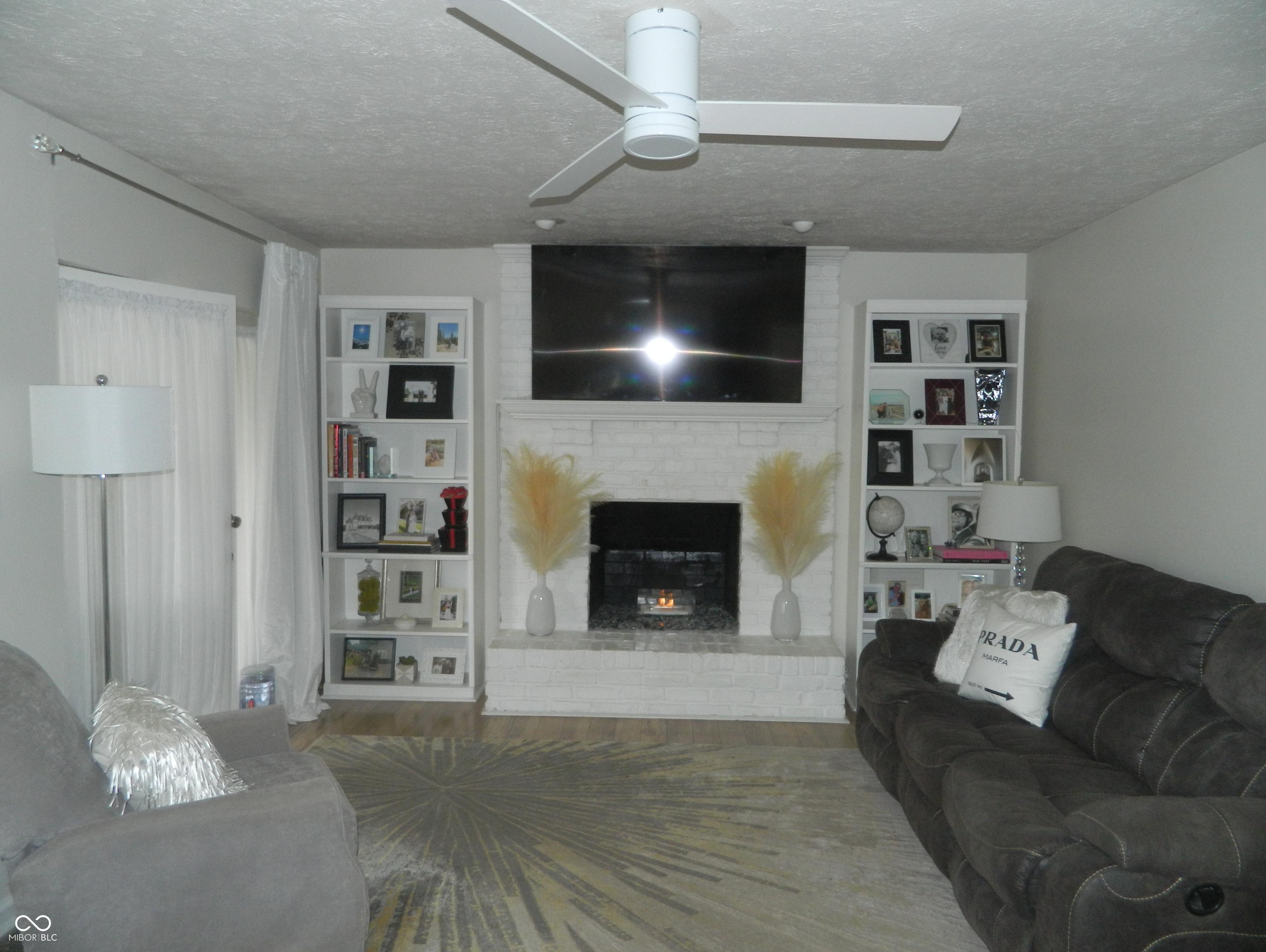 Photo #2