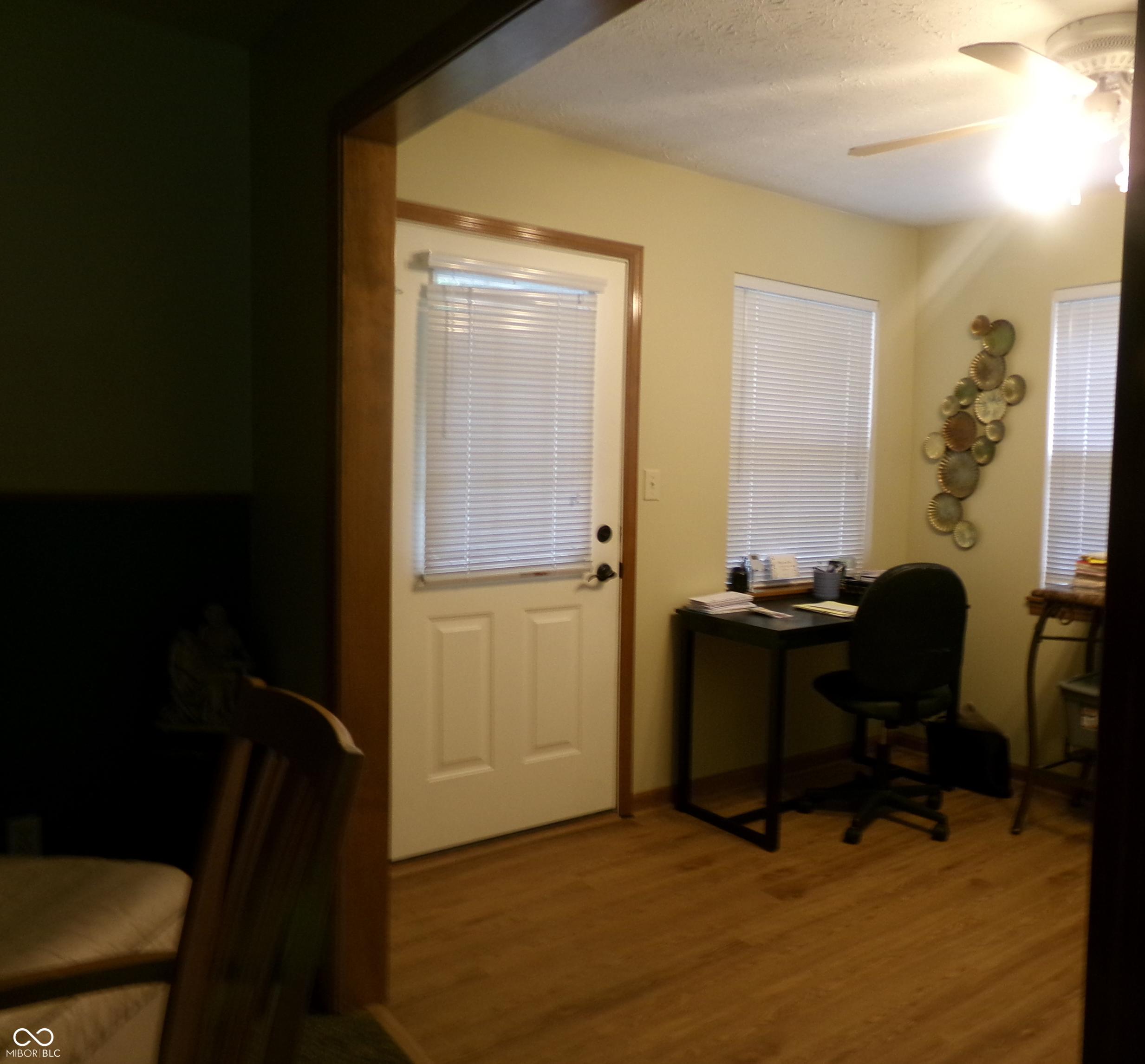 Photo #10