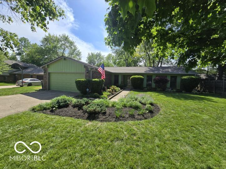Photo one of 8206 Bull Run Ct Indianapolis IN 46227 | MLS 22039043