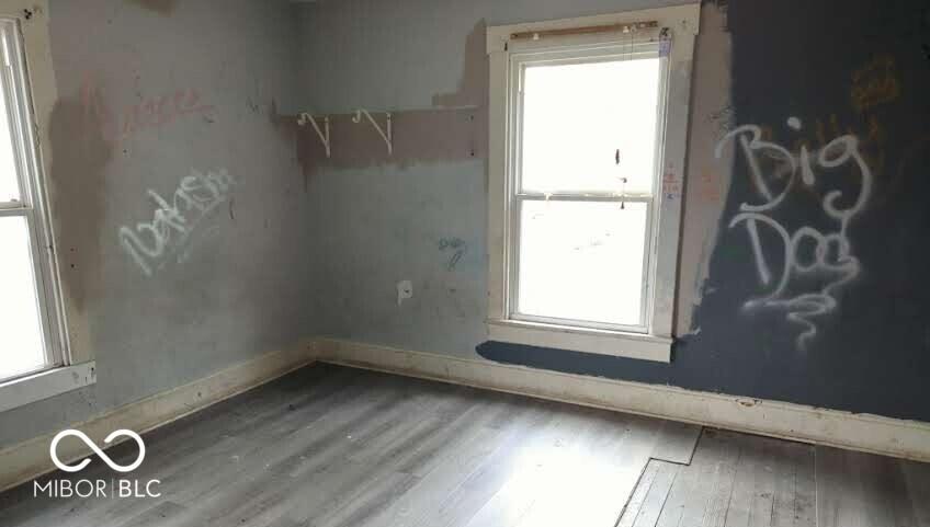 Photo #4