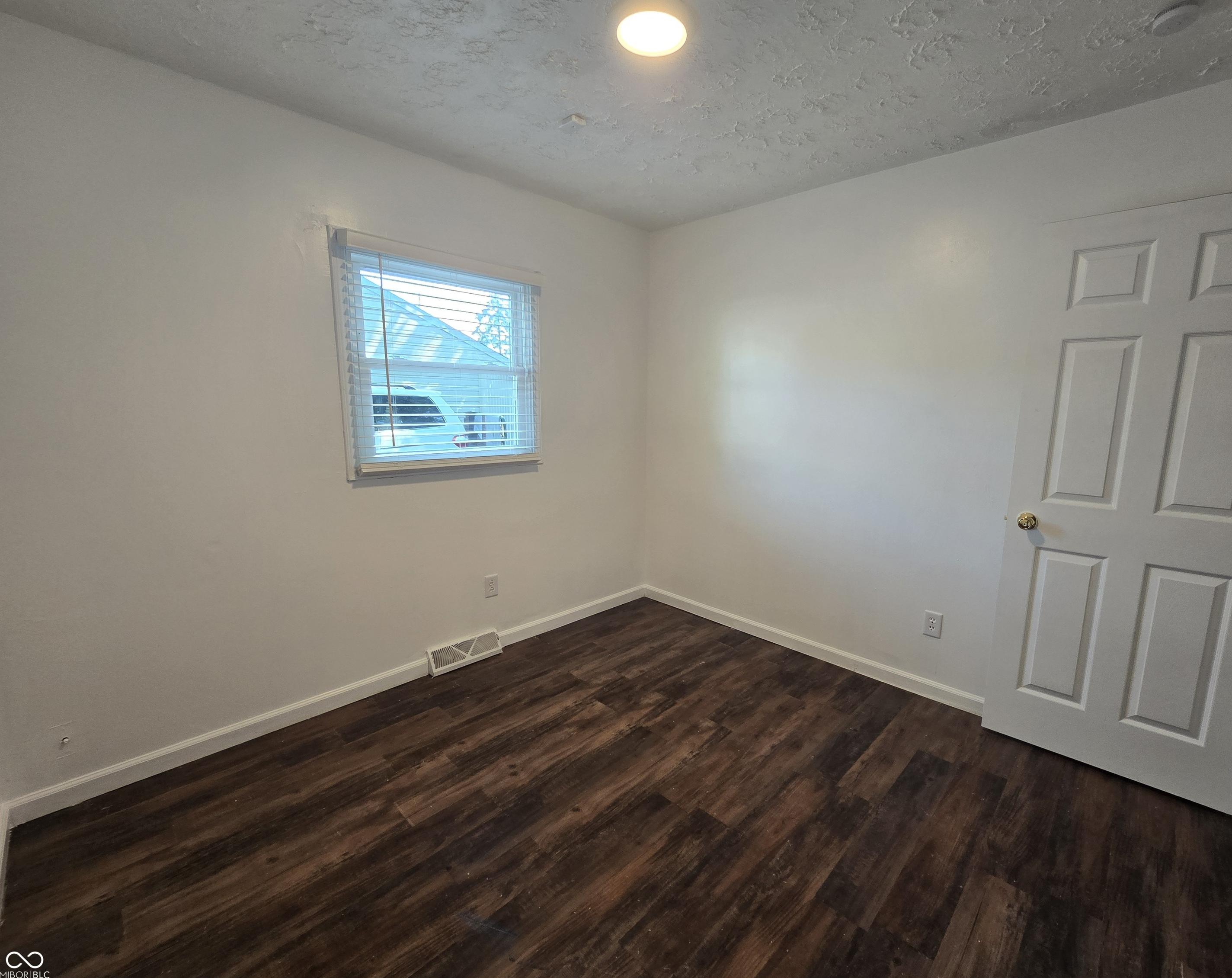 Photo #31