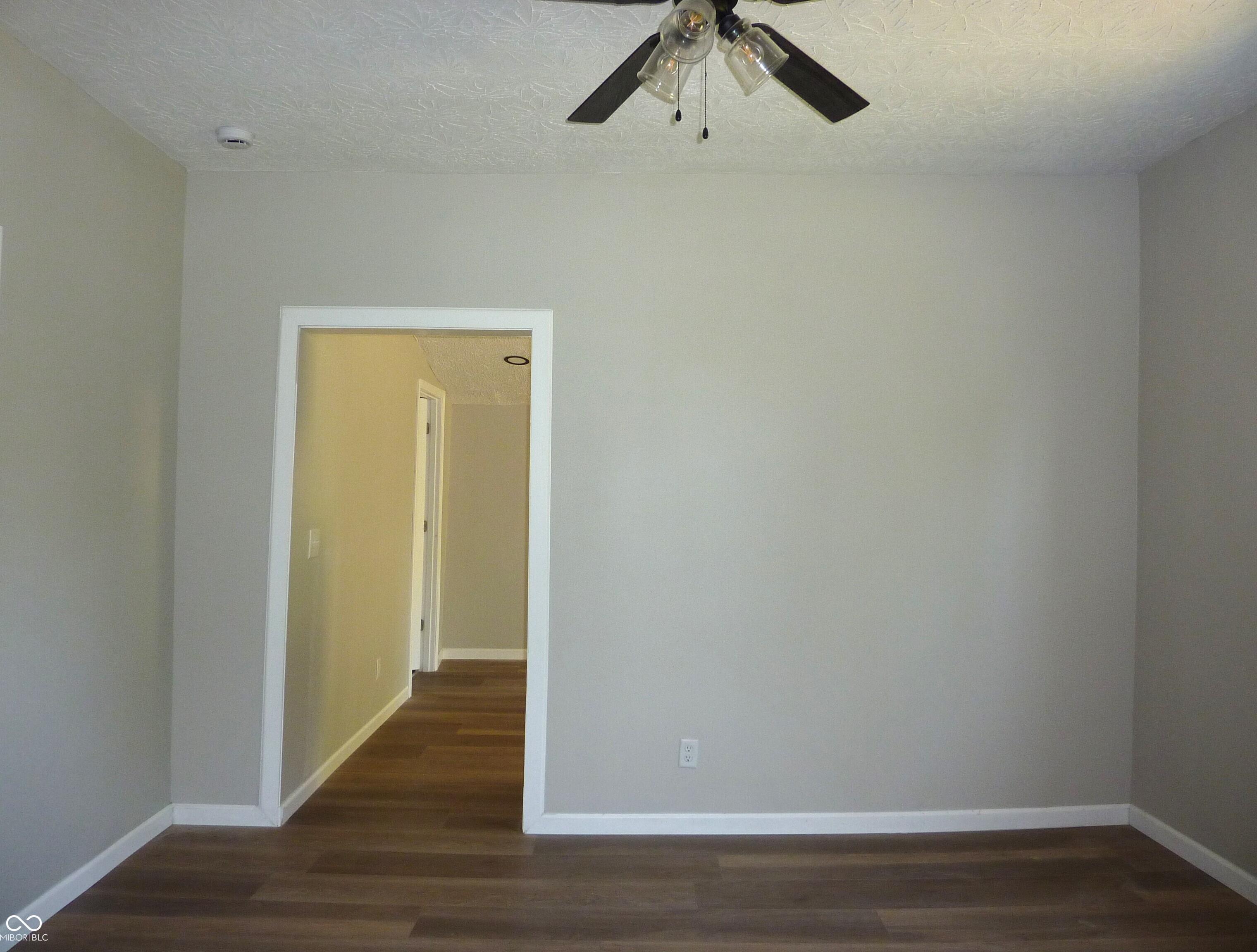 Photo #6