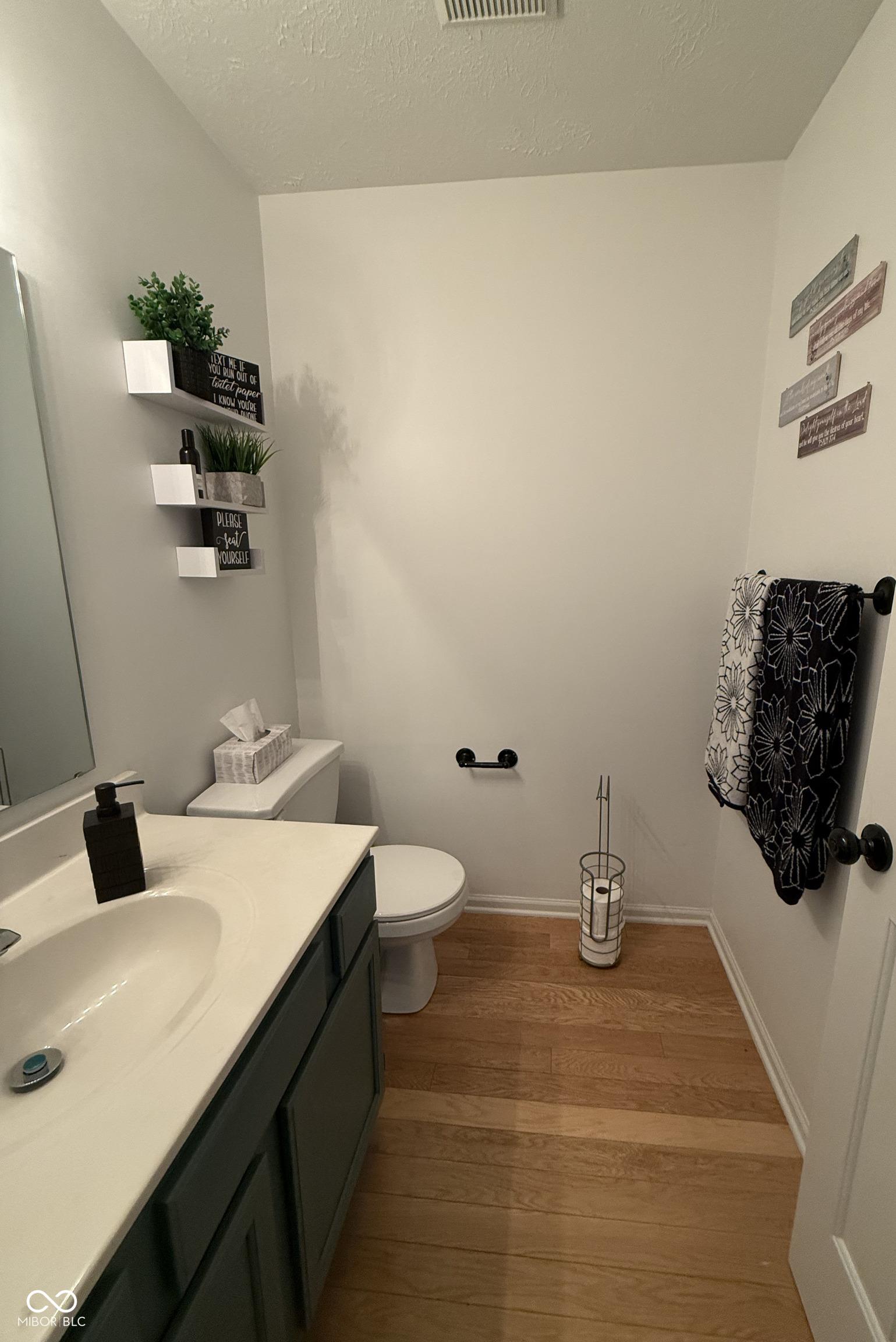 Photo #24