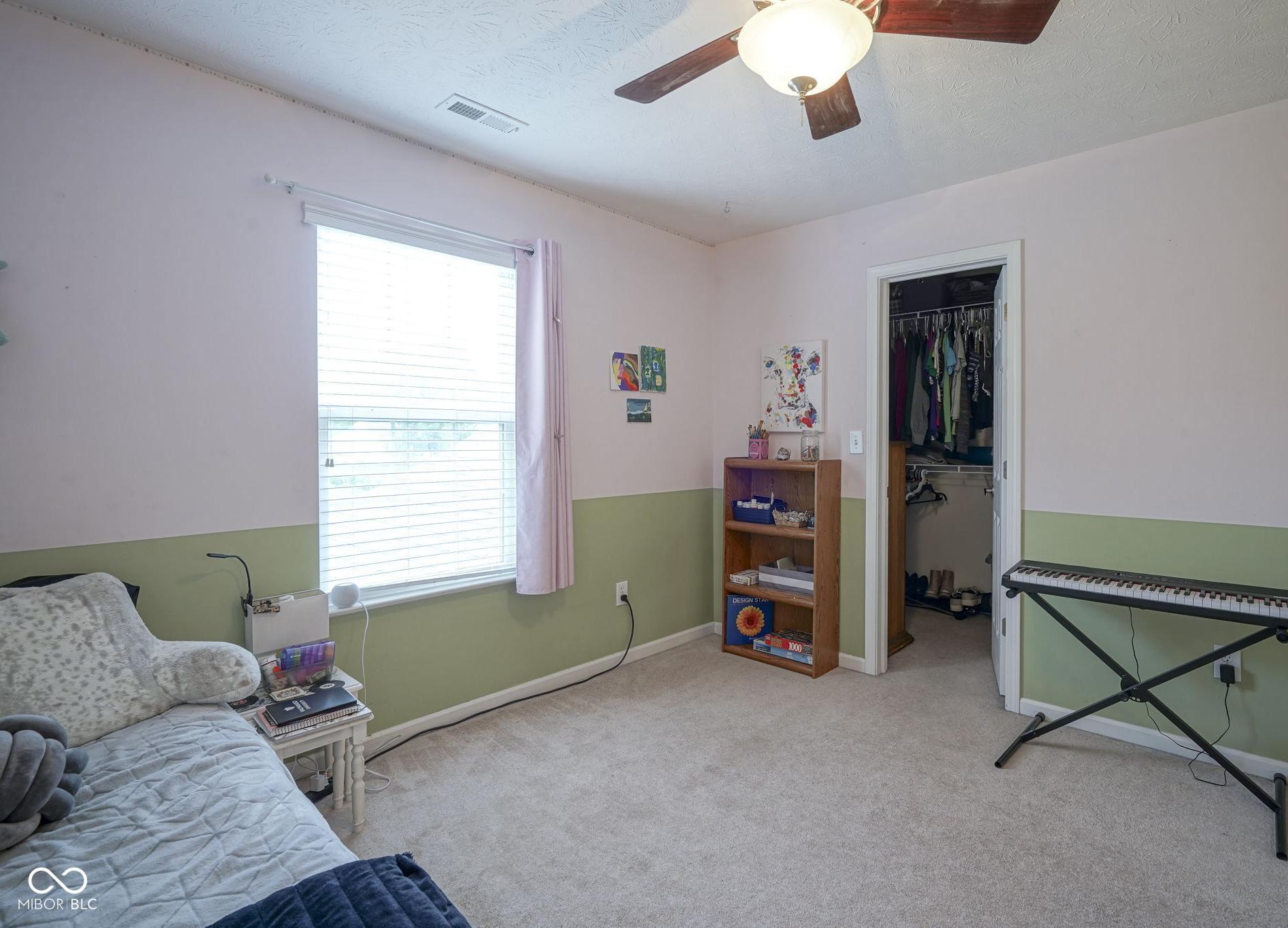 Photo #47