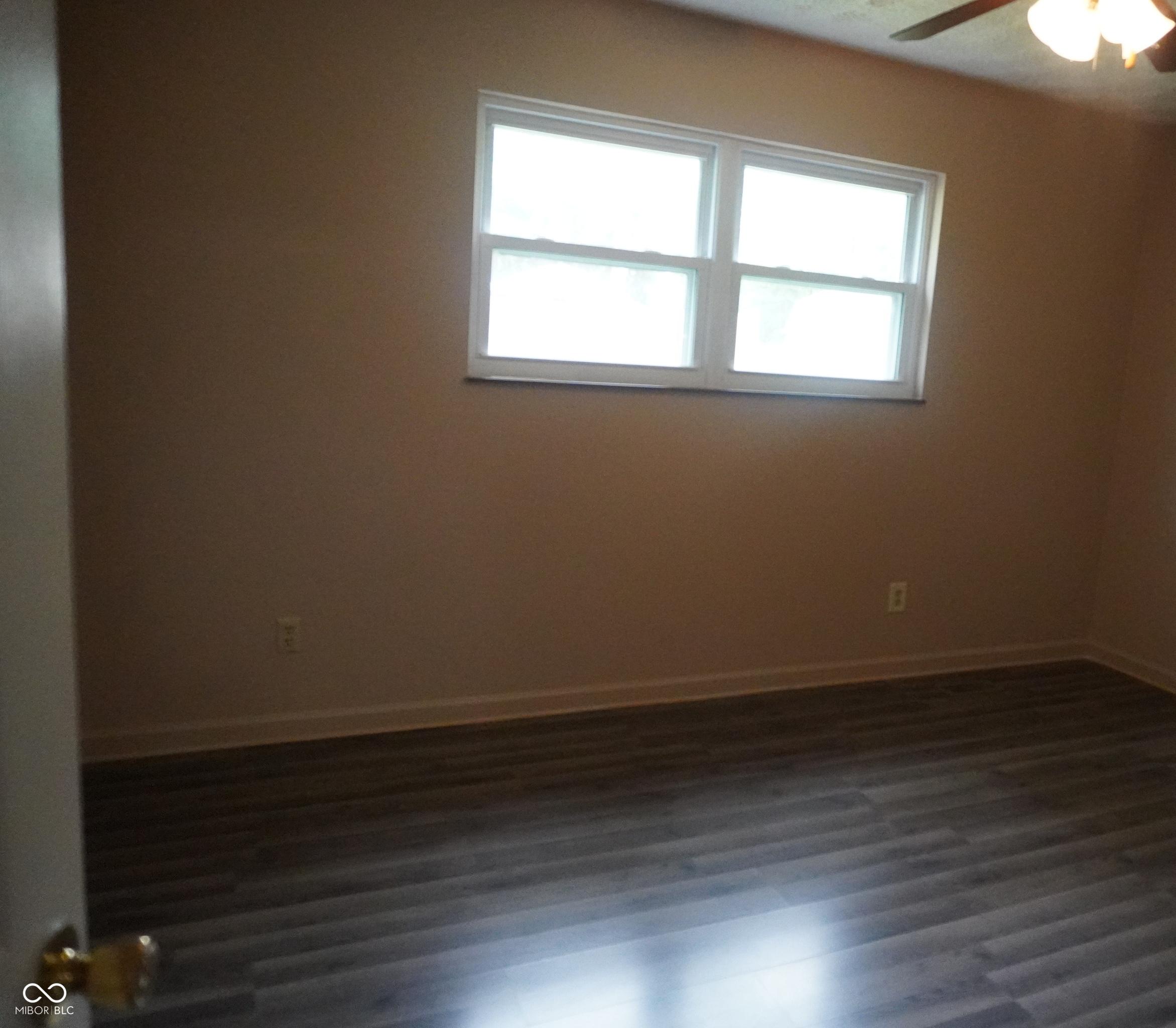 Photo #32