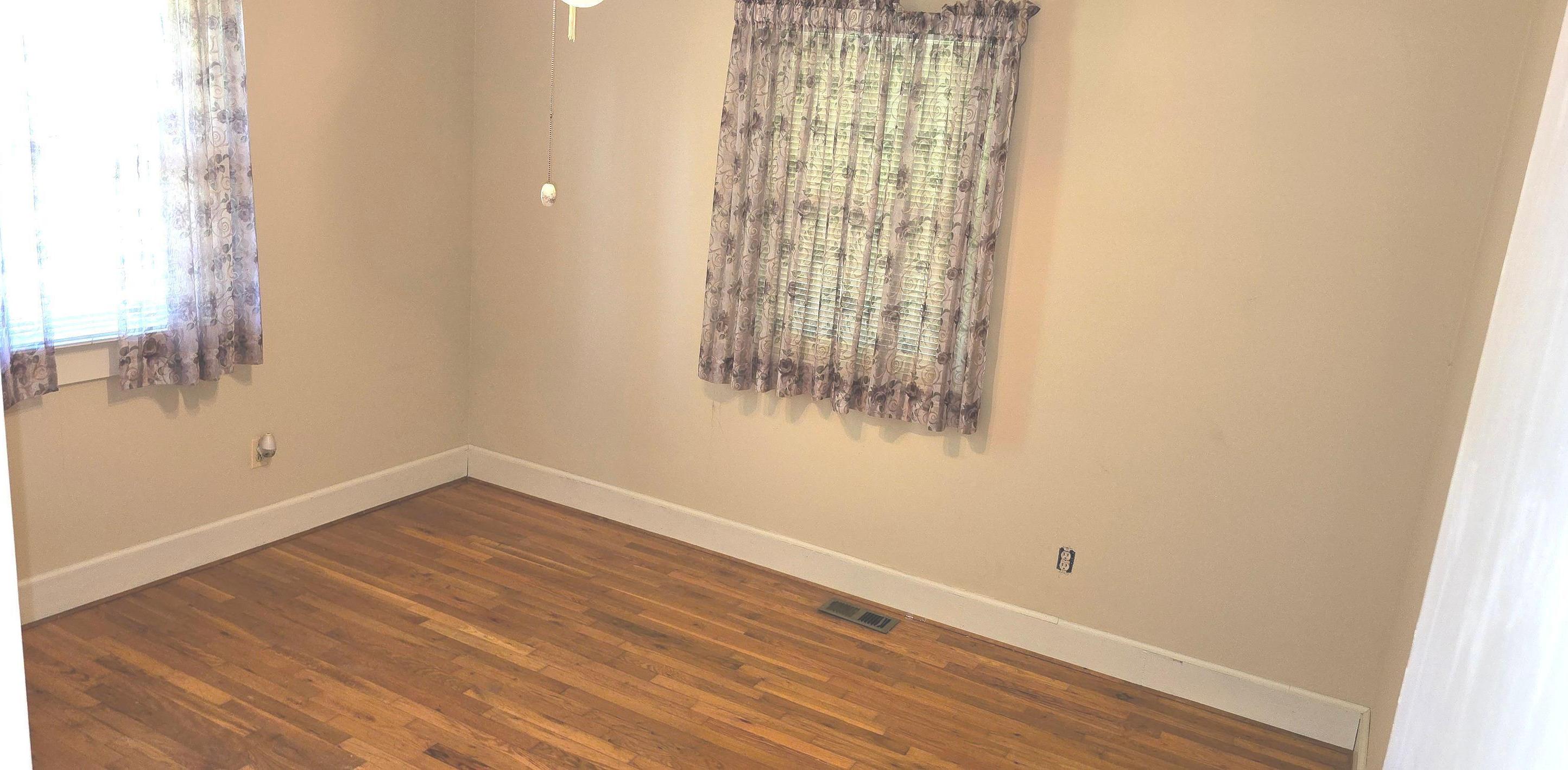 Photo #33