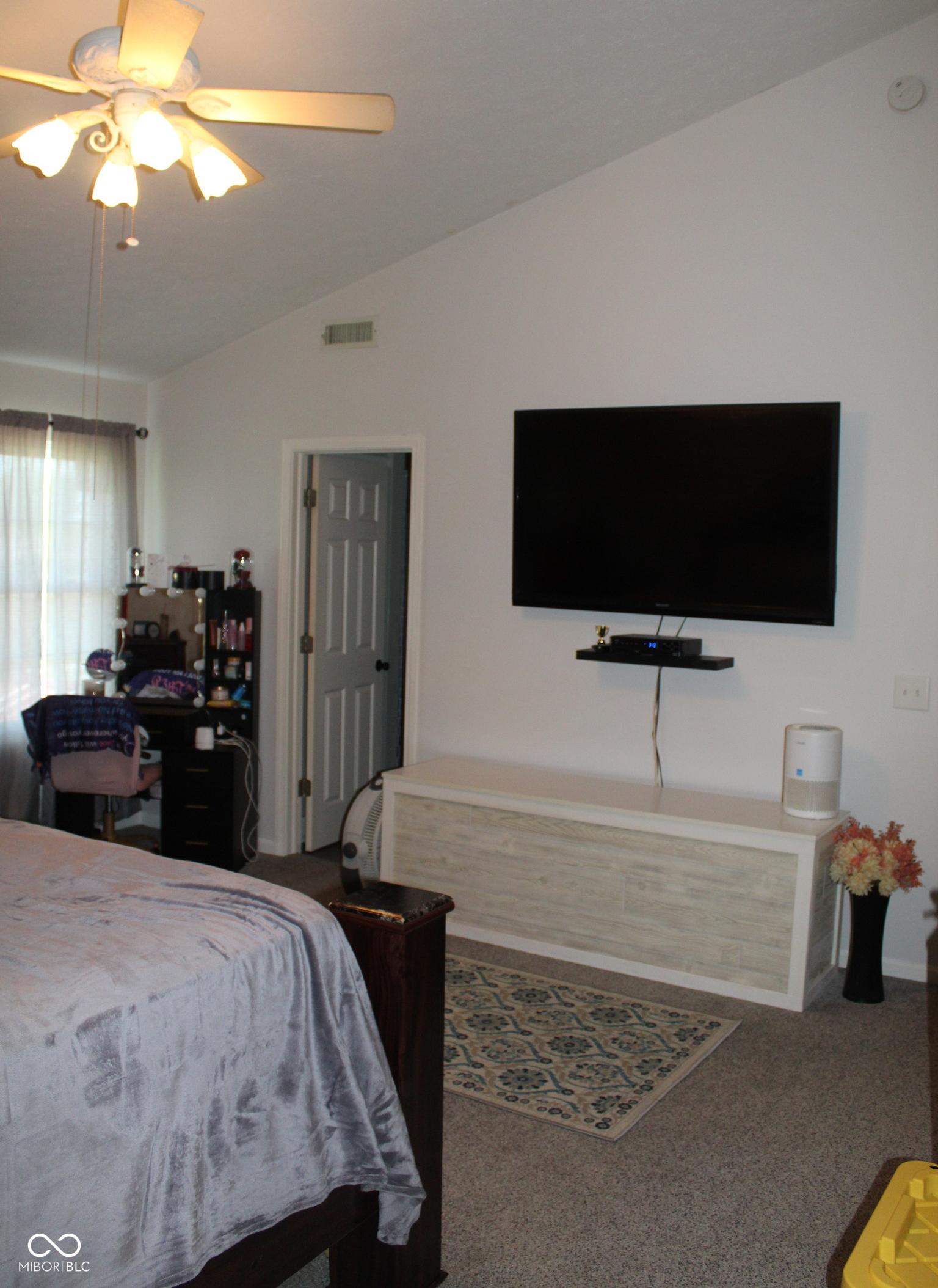 Photo #11