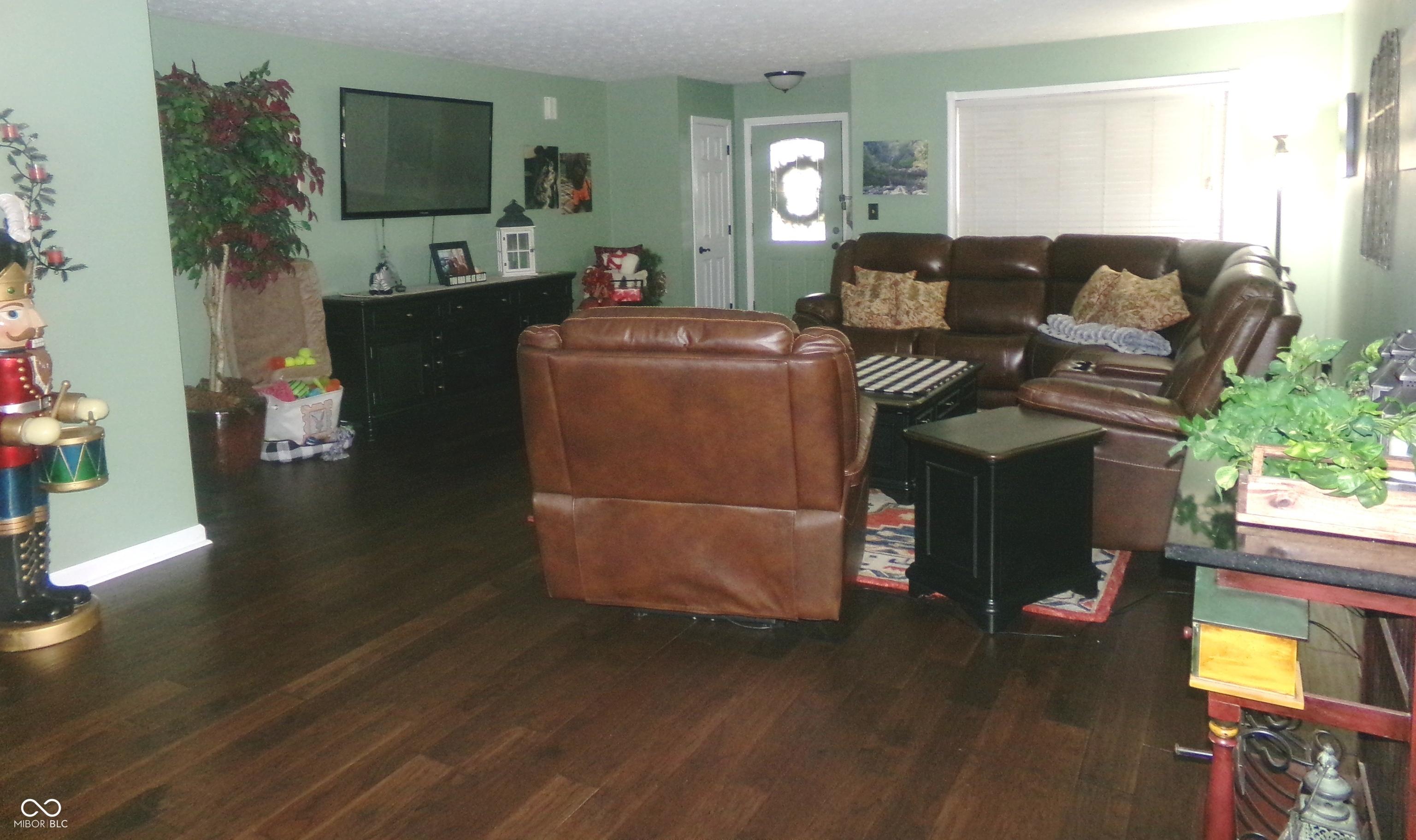 Photo #8