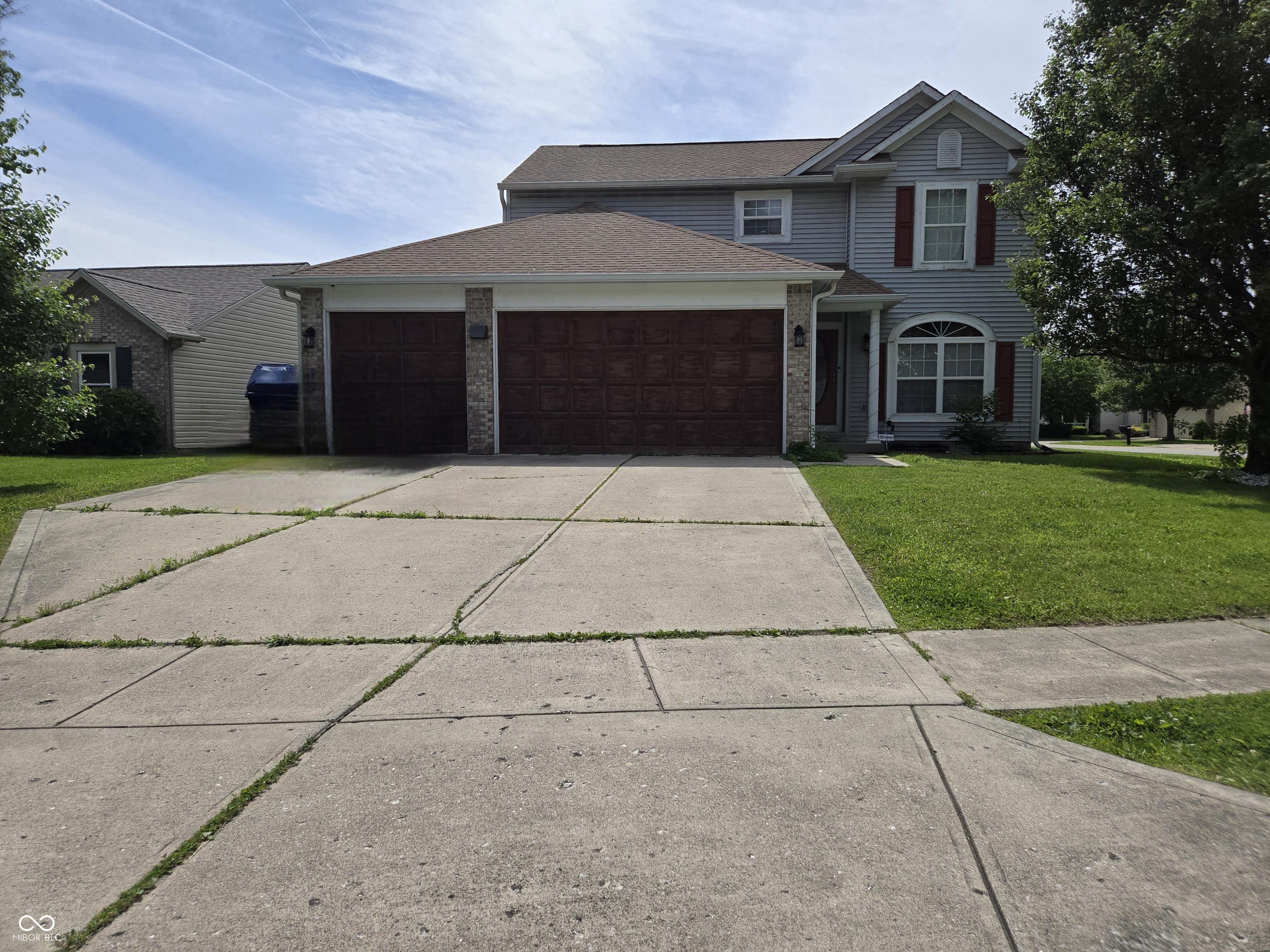 Photo one of 2248 Salem Park Dr Indianapolis IN 46239 | MLS 22040963