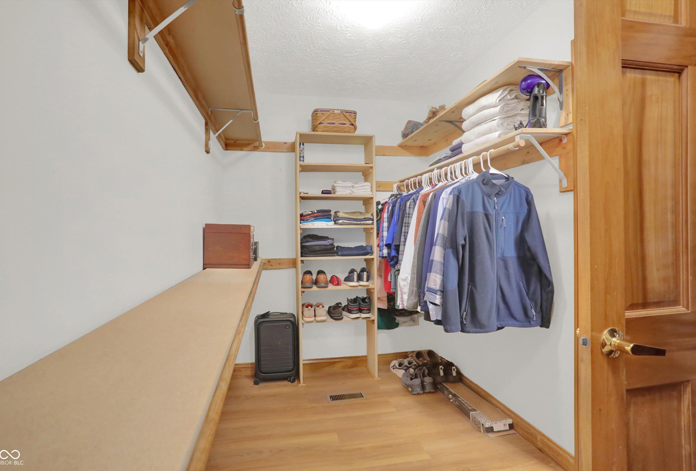 Photo #32