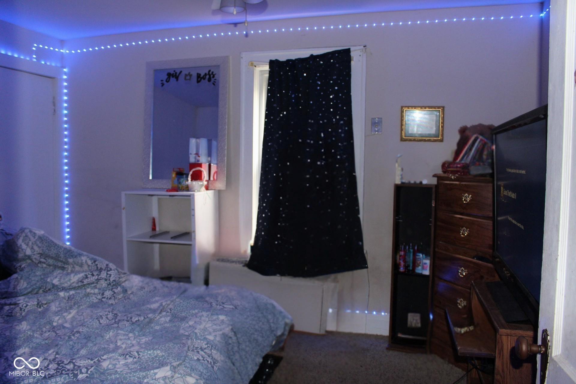 Photo #10