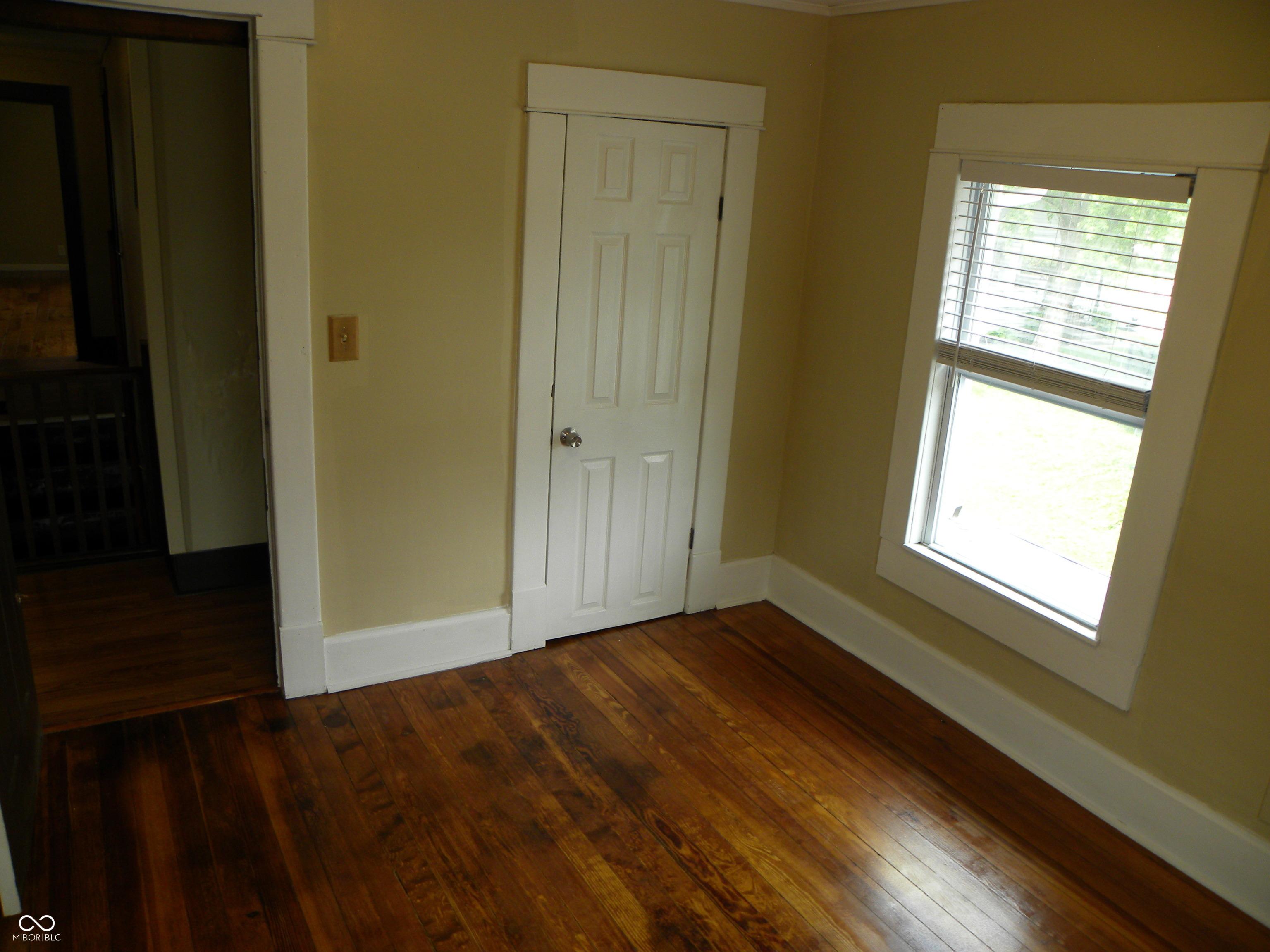 Photo #28
