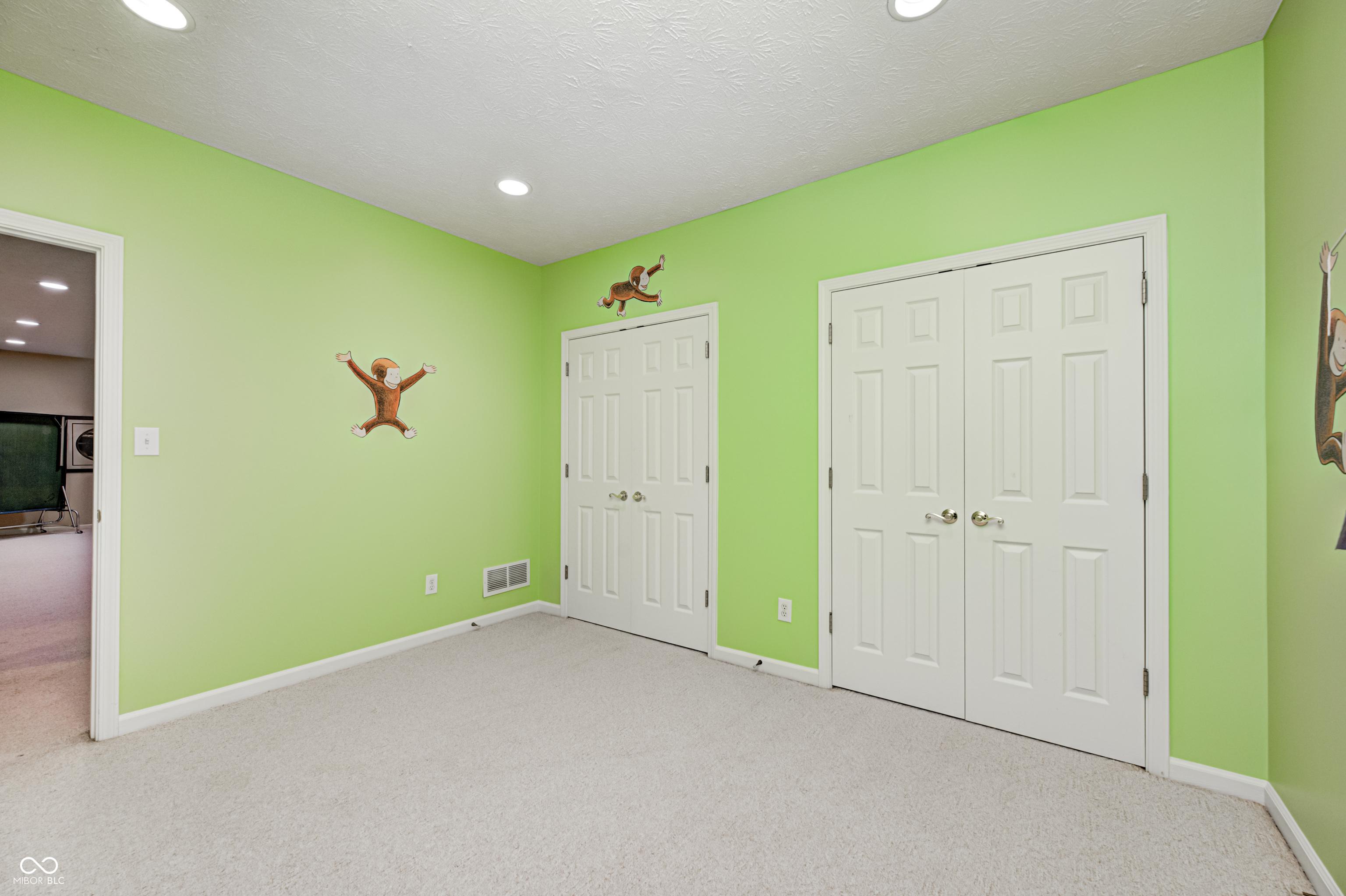 Photo #48