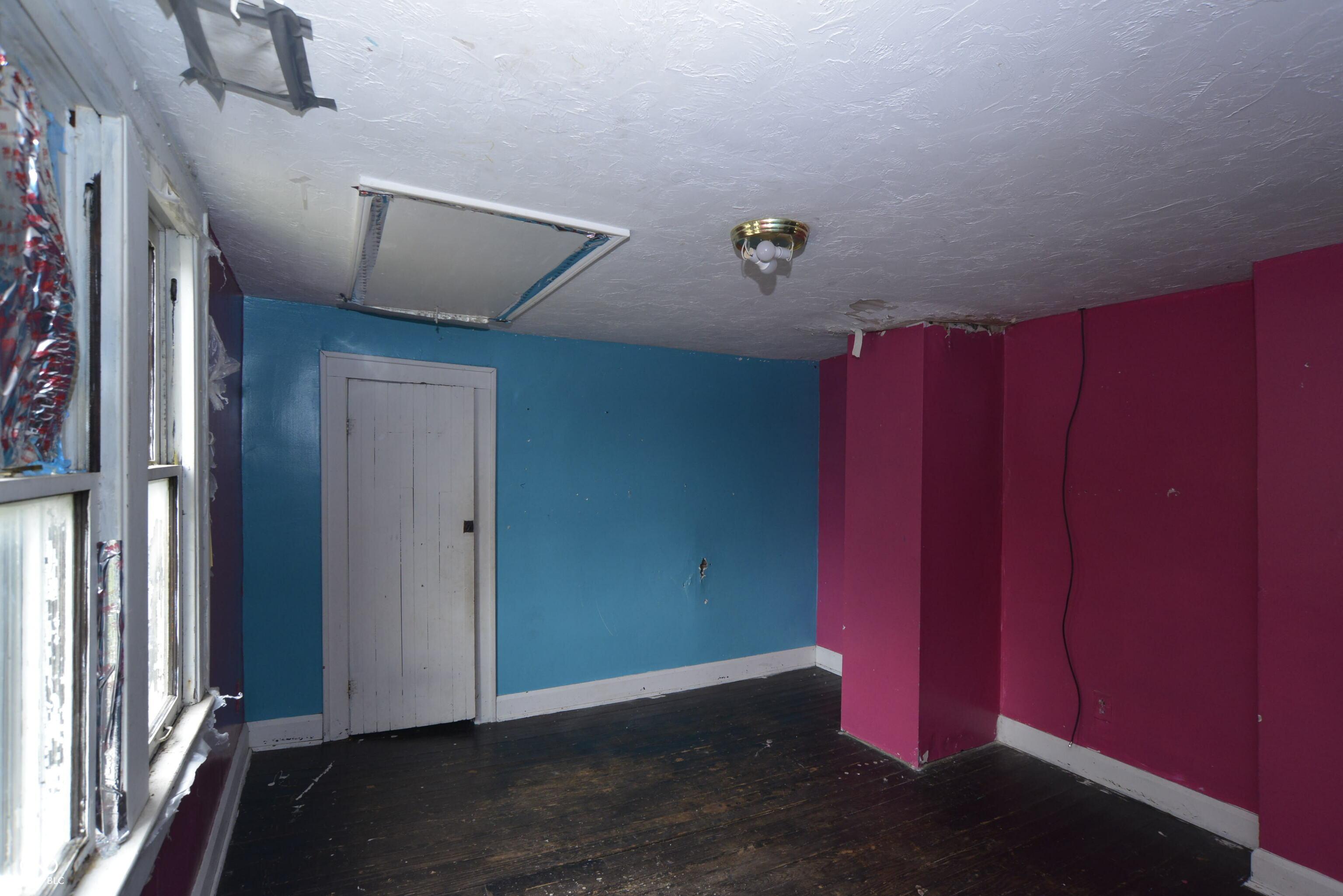 Photo #28
