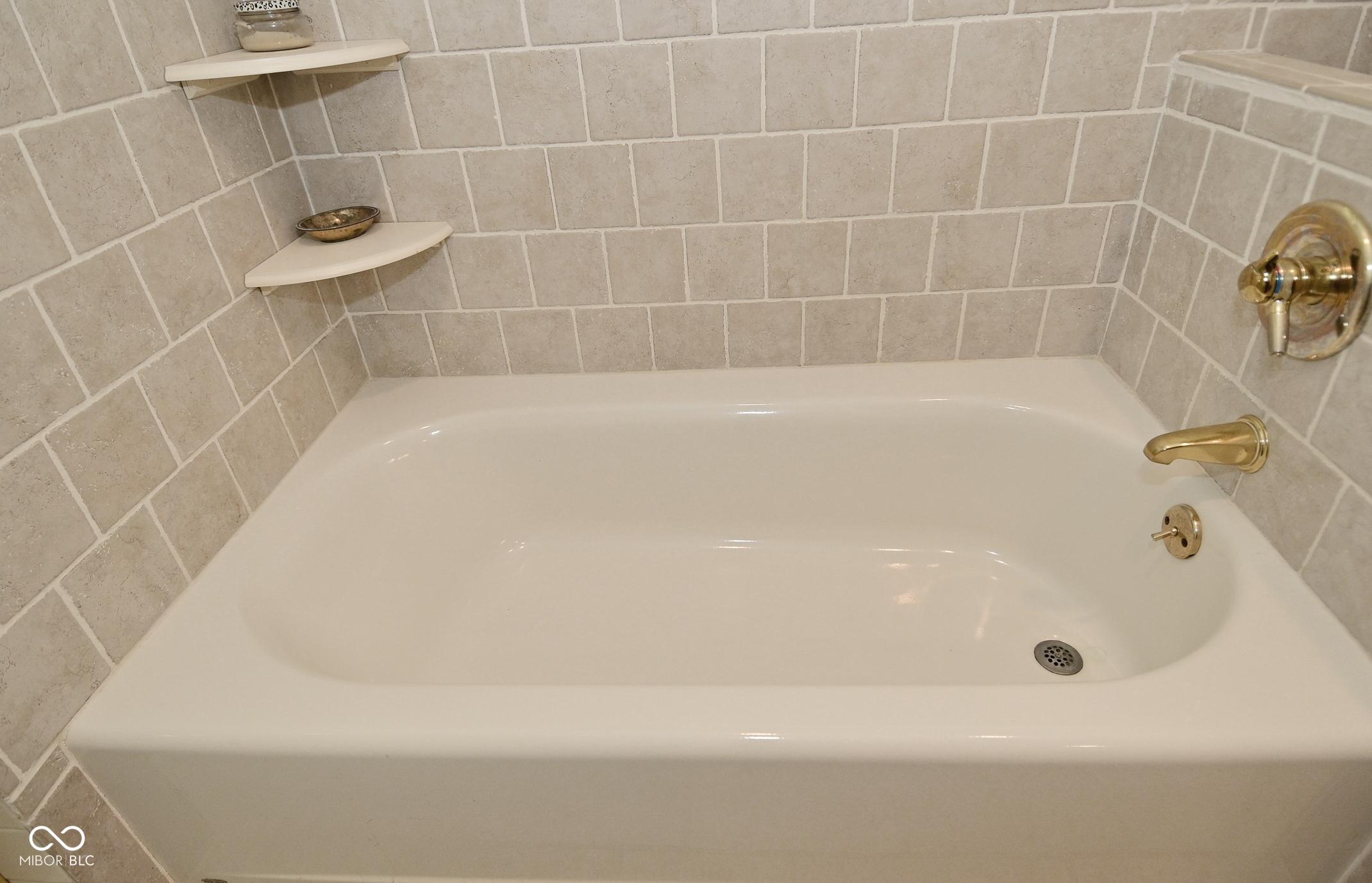Photo #33