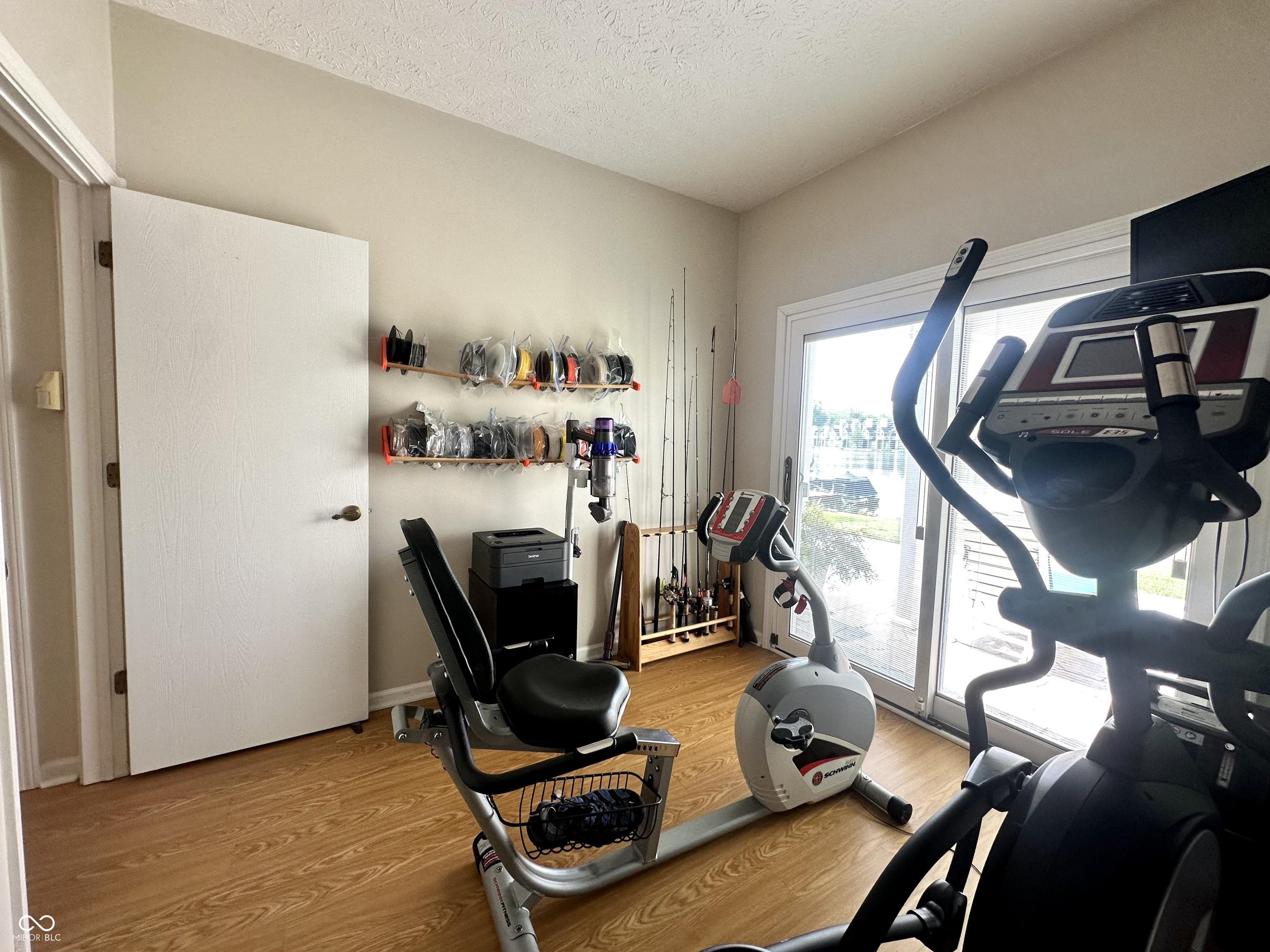 Photo #33