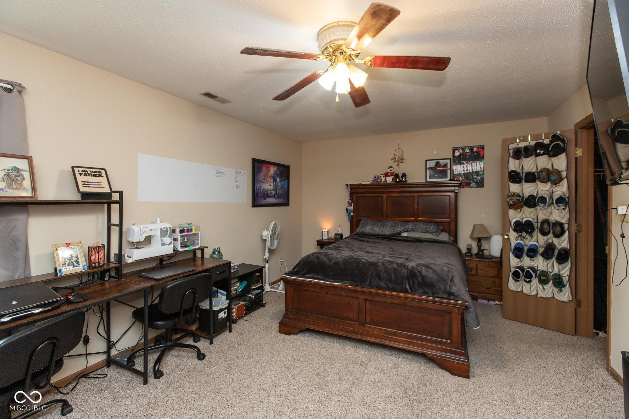 Photo #12