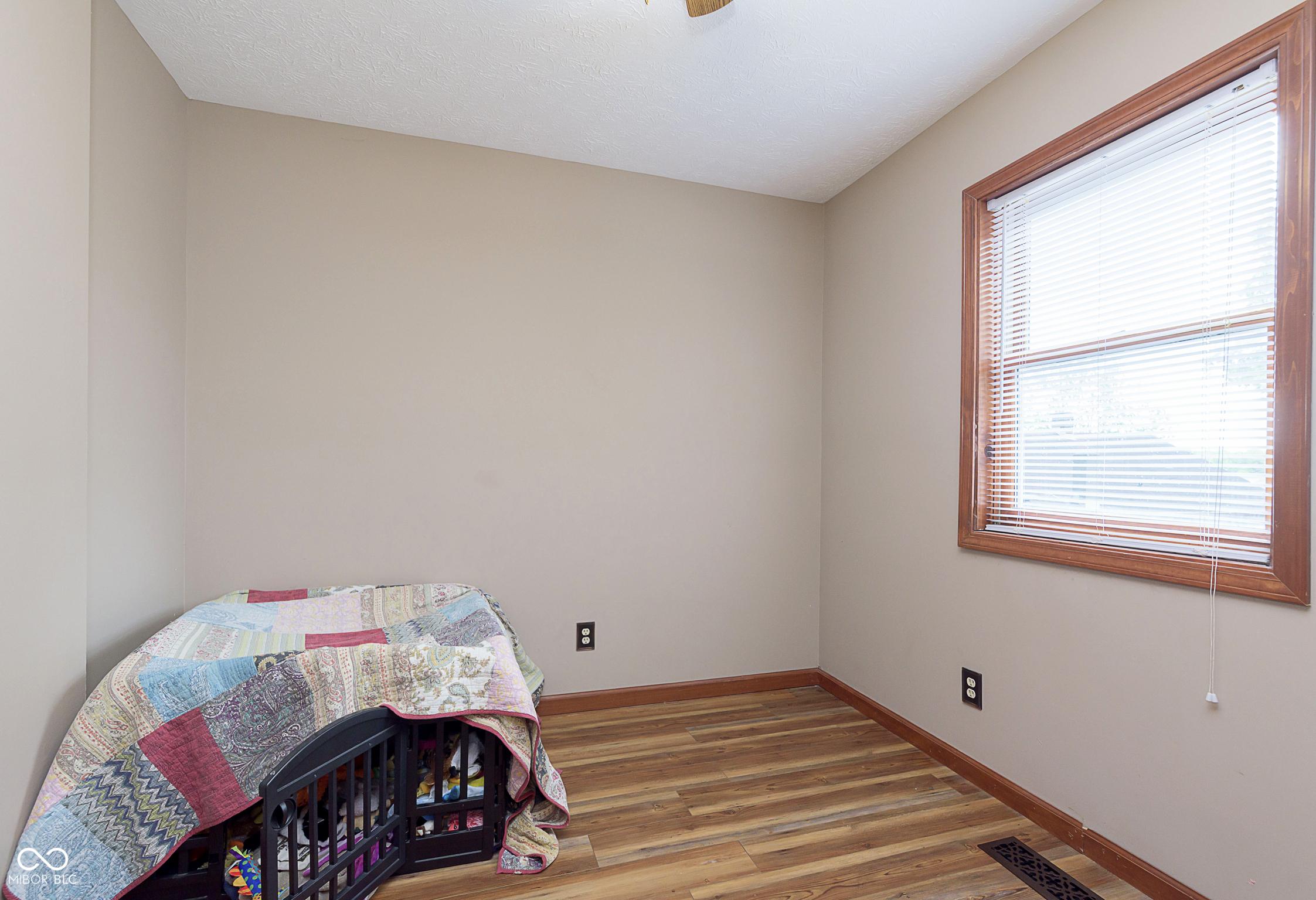 Photo #24