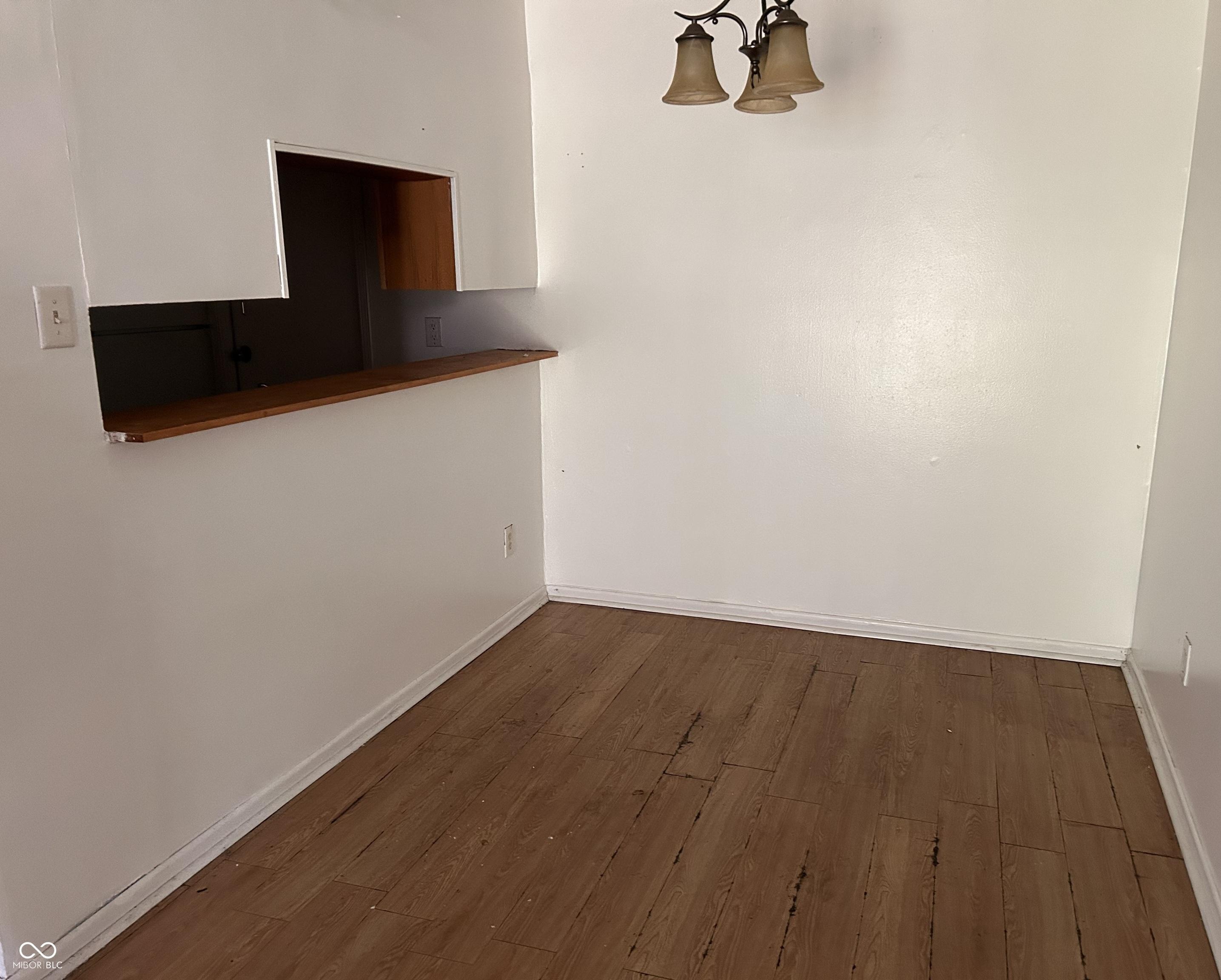 Photo #6