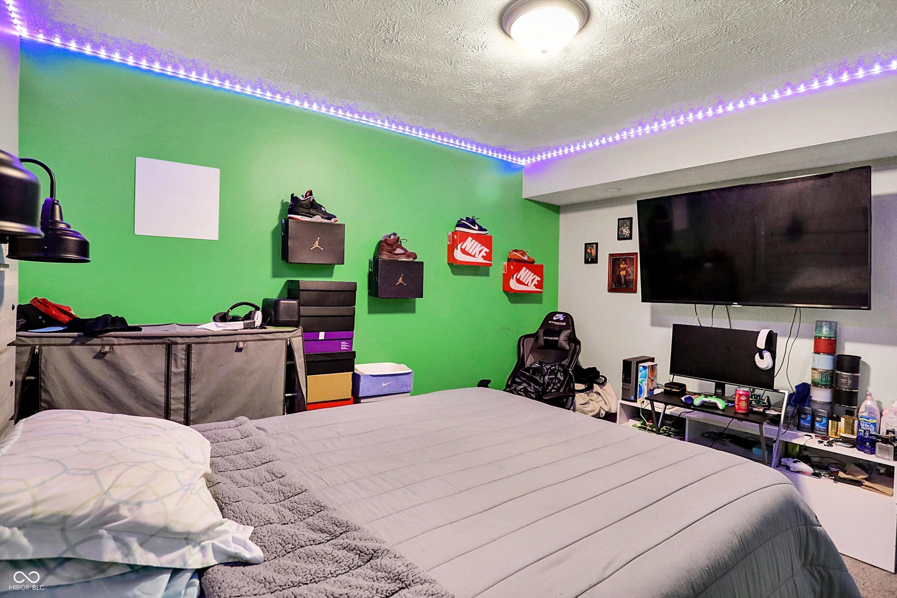 Photo #48