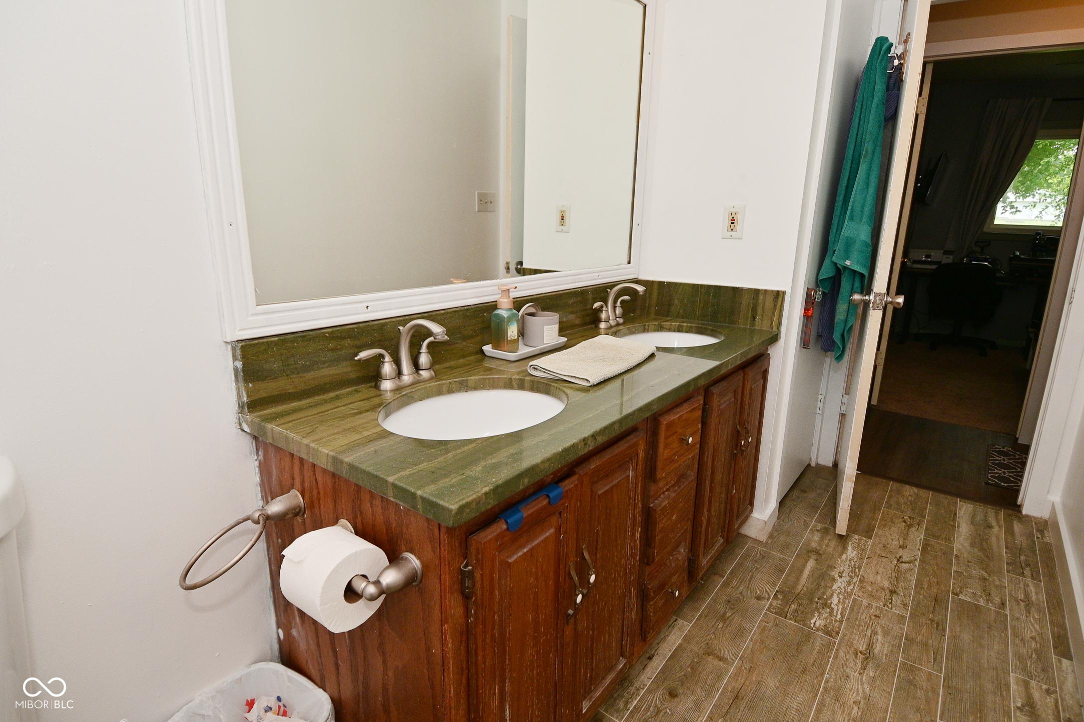 Photo #24